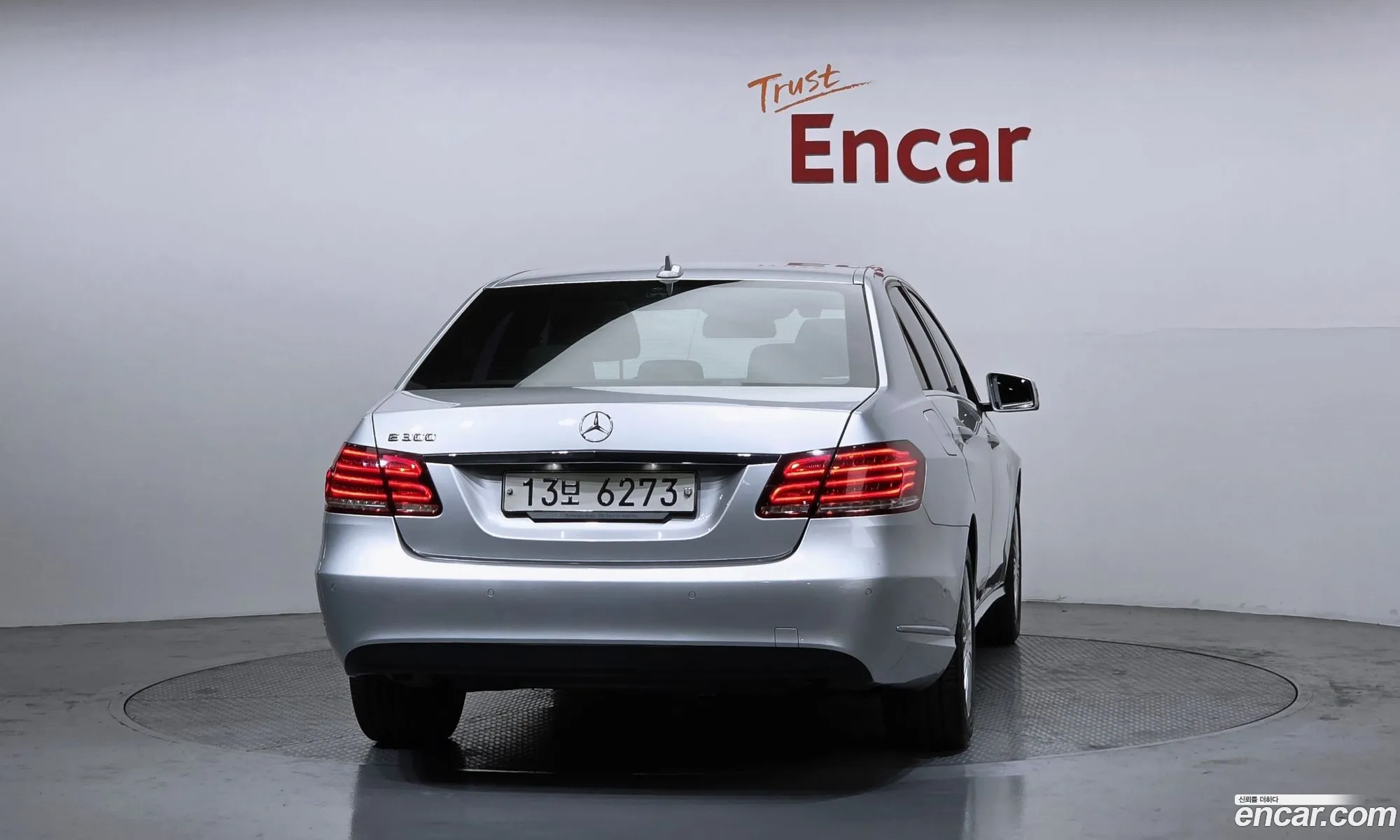 Mercedes-Benz E-Class W212 2014 WDDHF5FB7EB030248 — 6