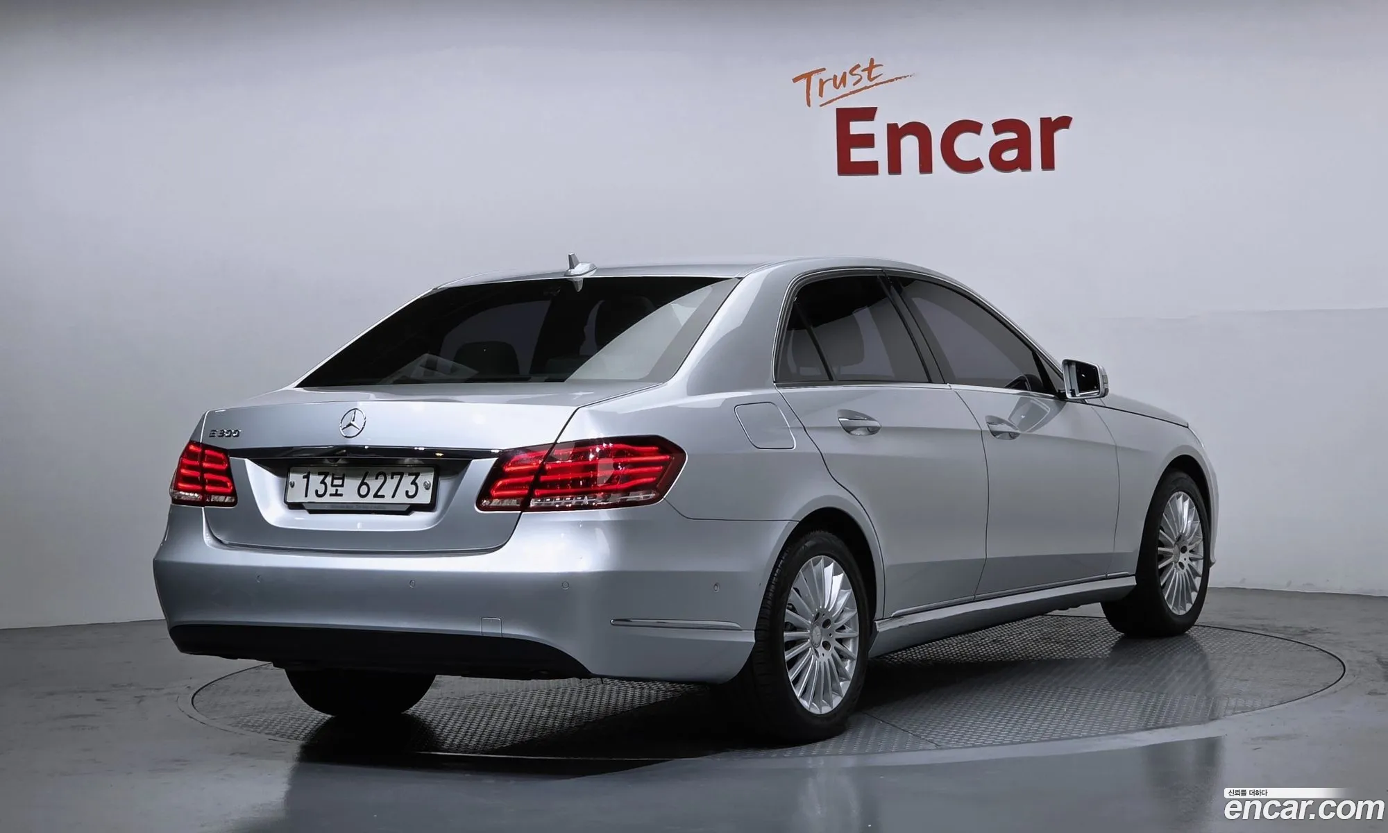 Mercedes-Benz E-Class W212 2014 WDDHF5FB7EB030248 — 3