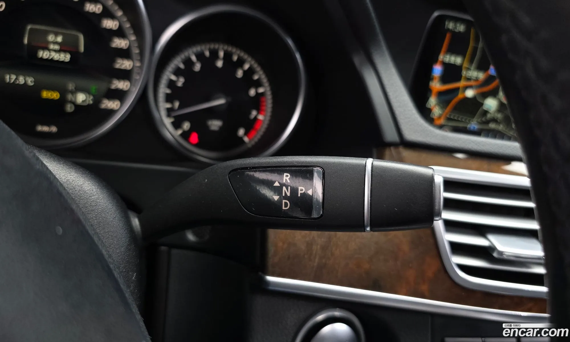 Mercedes-Benz E-Class W212 2014 WDDHF5FB7EB030248 — 12
