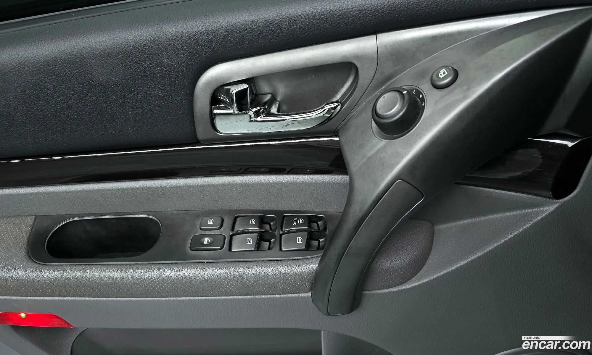 KG Mobility (SsangYong) Korando Turismo 2016 — 9