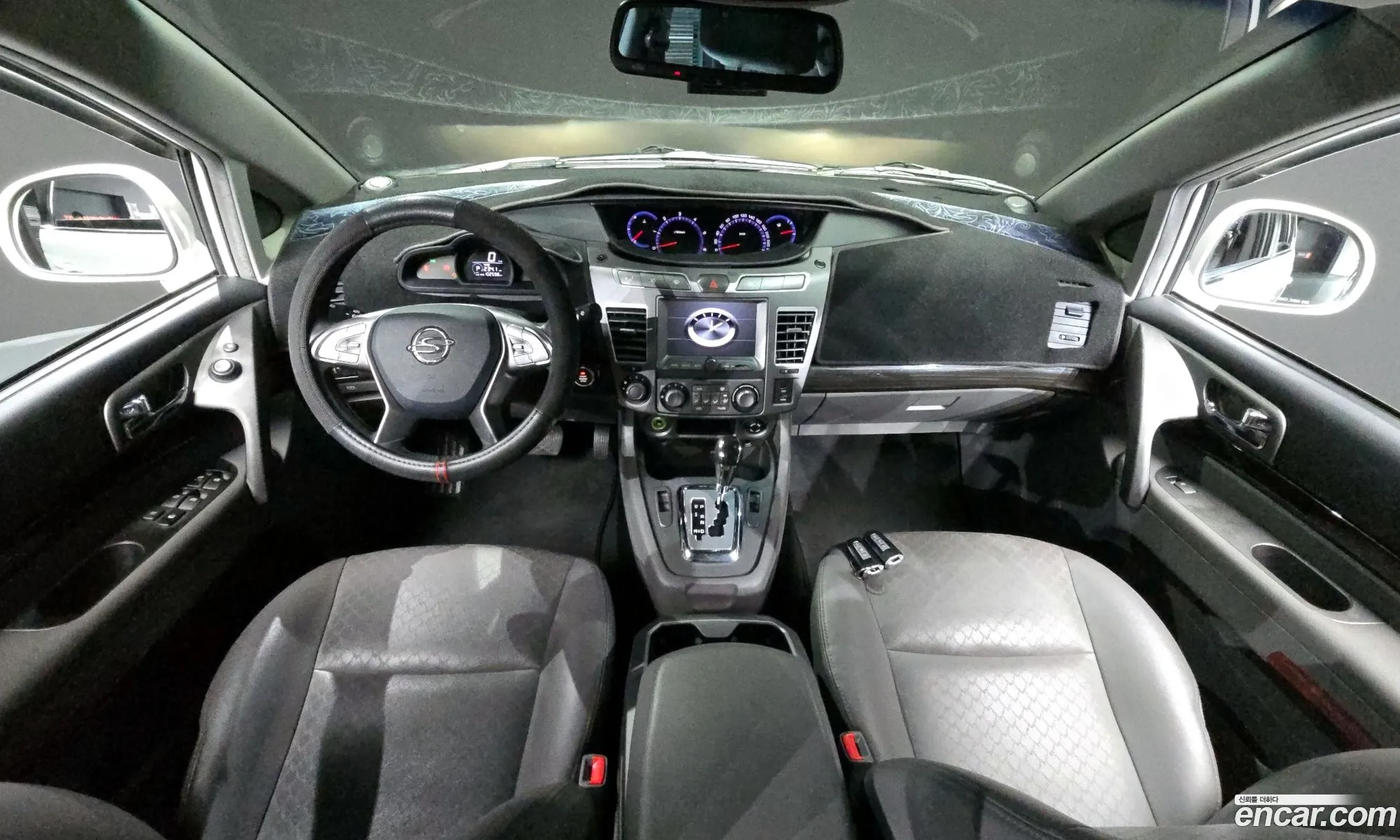 KG Mobility (SsangYong) Korando Turismo 2016 — 8