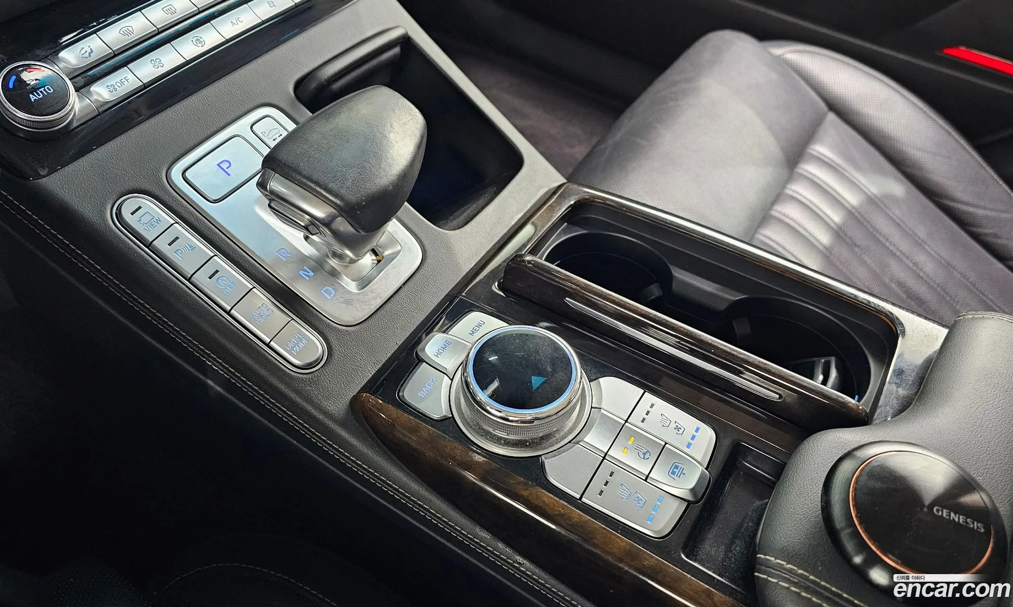 Genesis G90 2019 — 12
