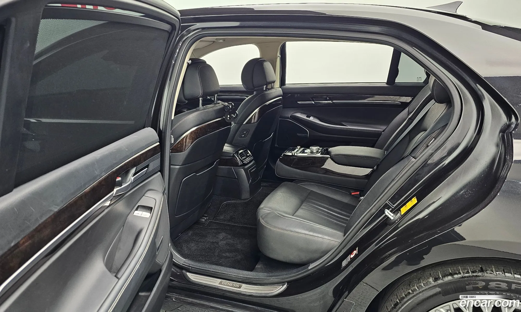 Genesis G90 2019 — 13