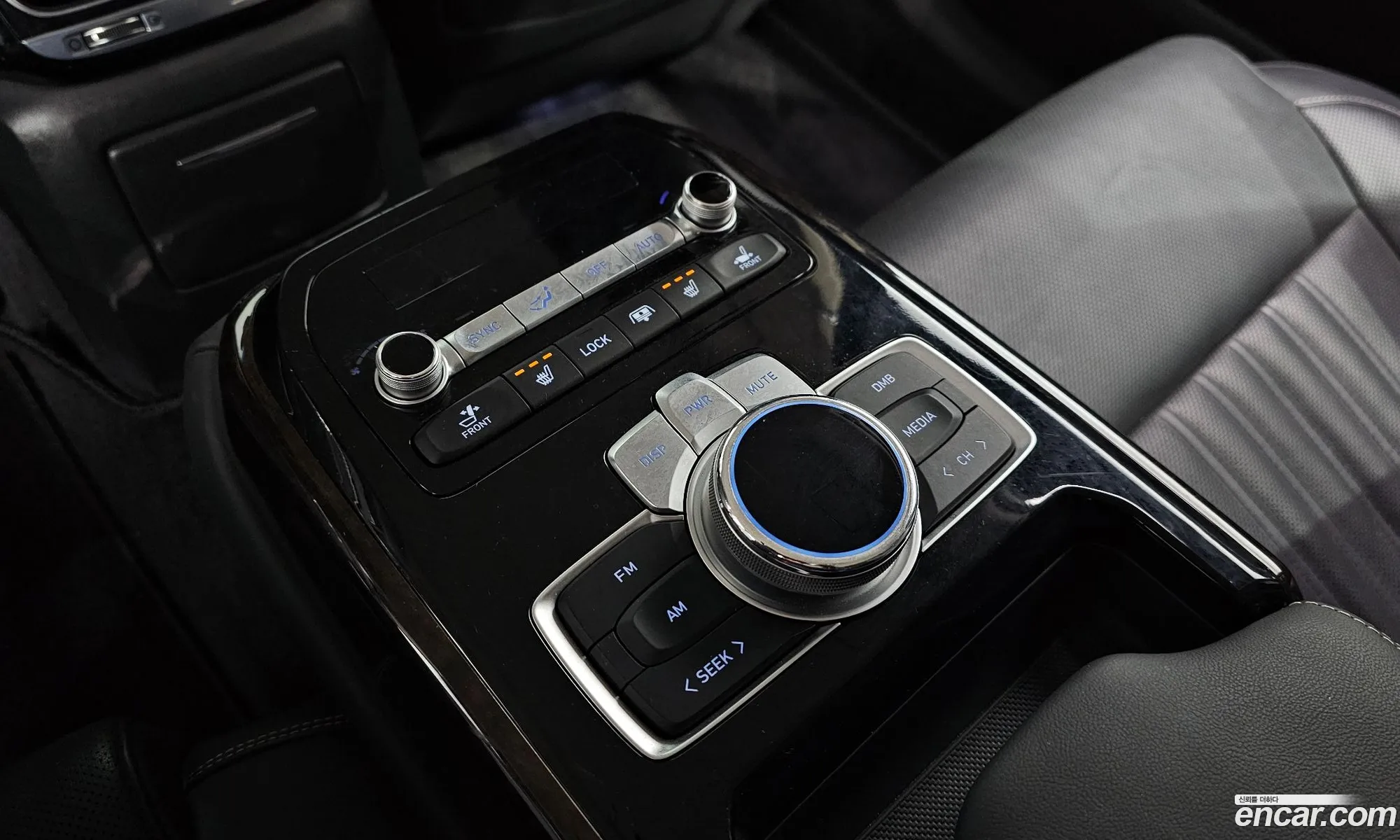 Genesis G90 2019 — 17