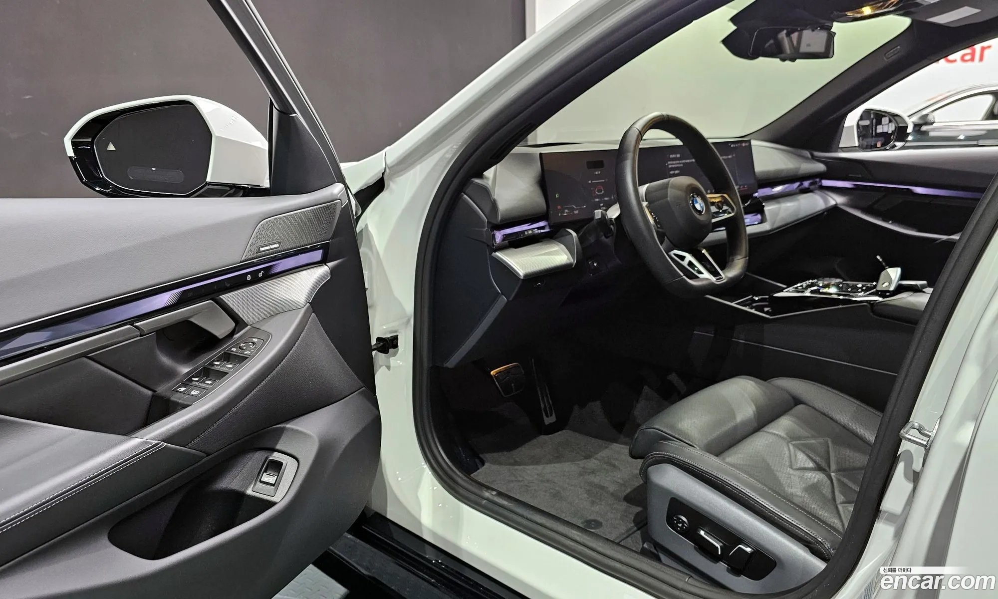 BMW 5 Series 2025 WBA51FJ04SCT67180 — 11