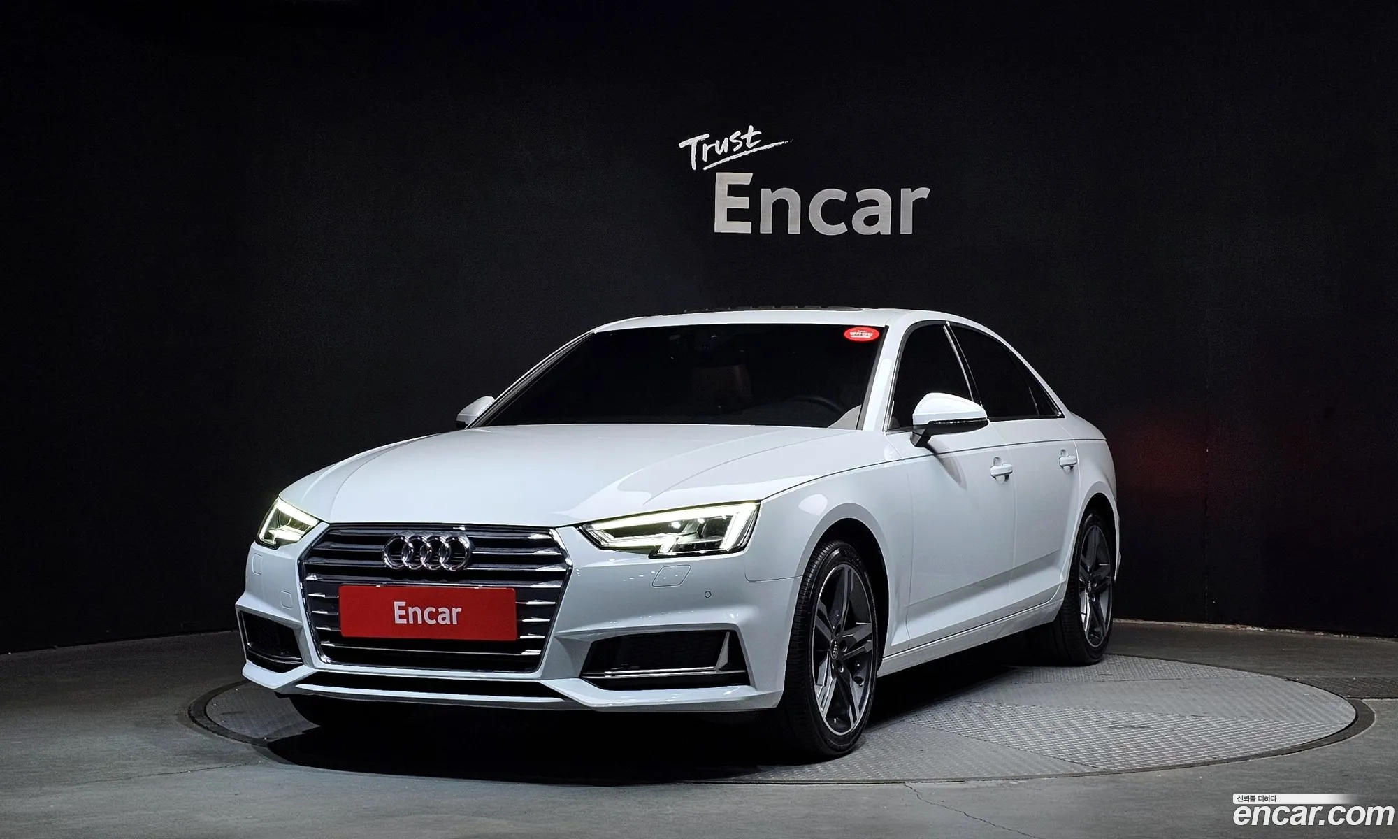 Audi A4 2019 WAUZZZF42KA122655 — 4