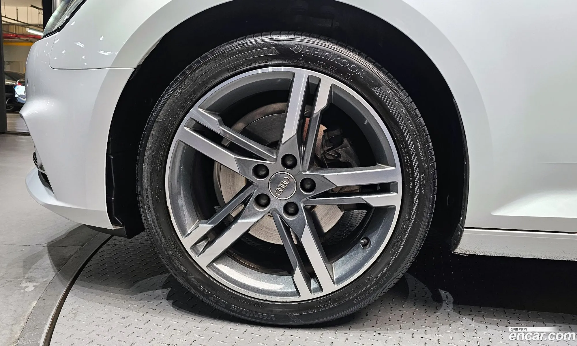 Audi A4 2019 WAUZZZF42KA122655 — 15