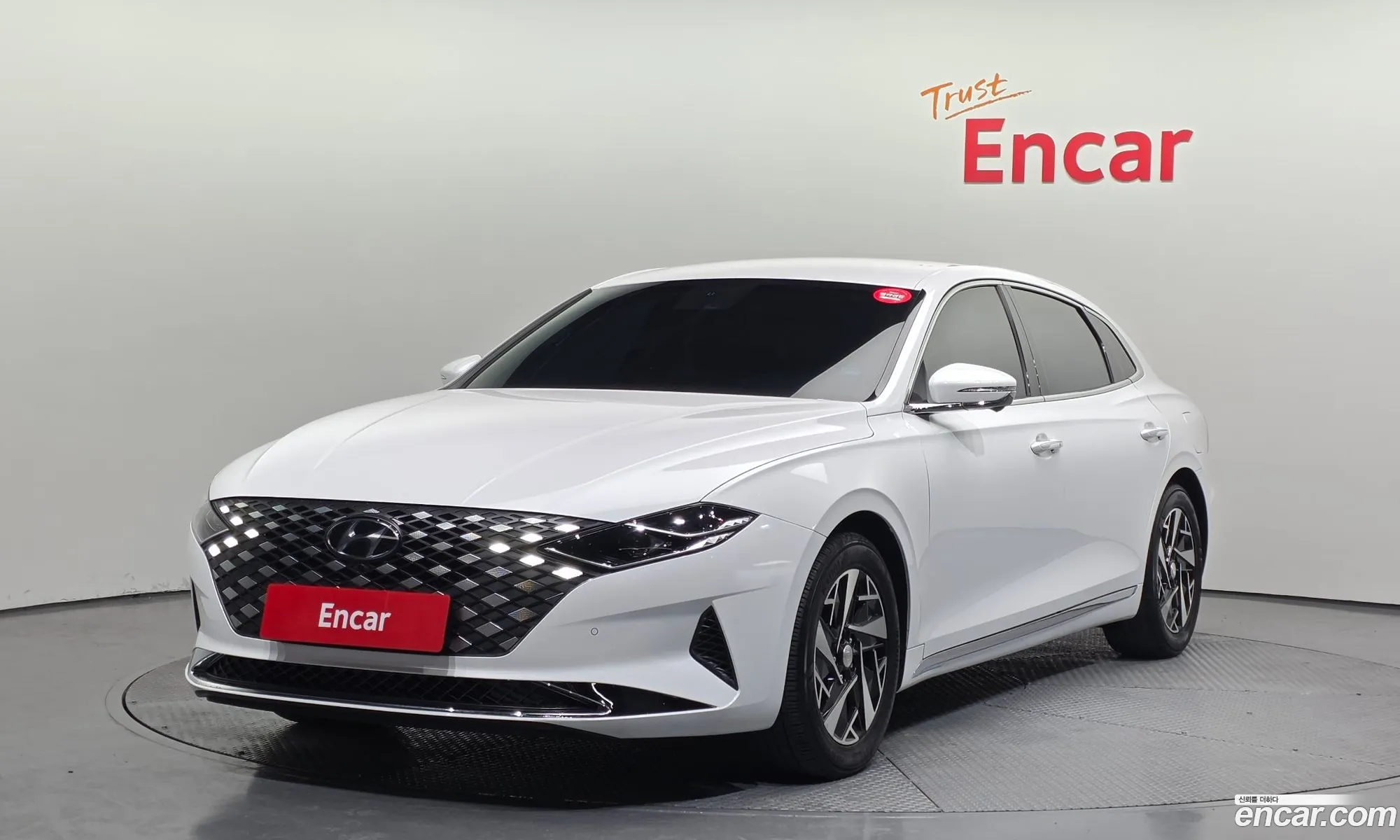 Hyundai Grandeur IG Hybrid 2021 — 19