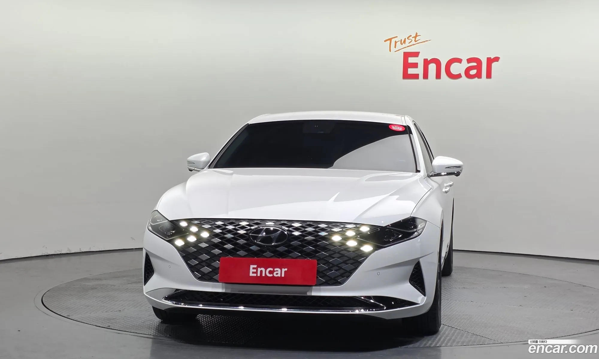 Hyundai Grandeur IG Hybrid 2021 — 12