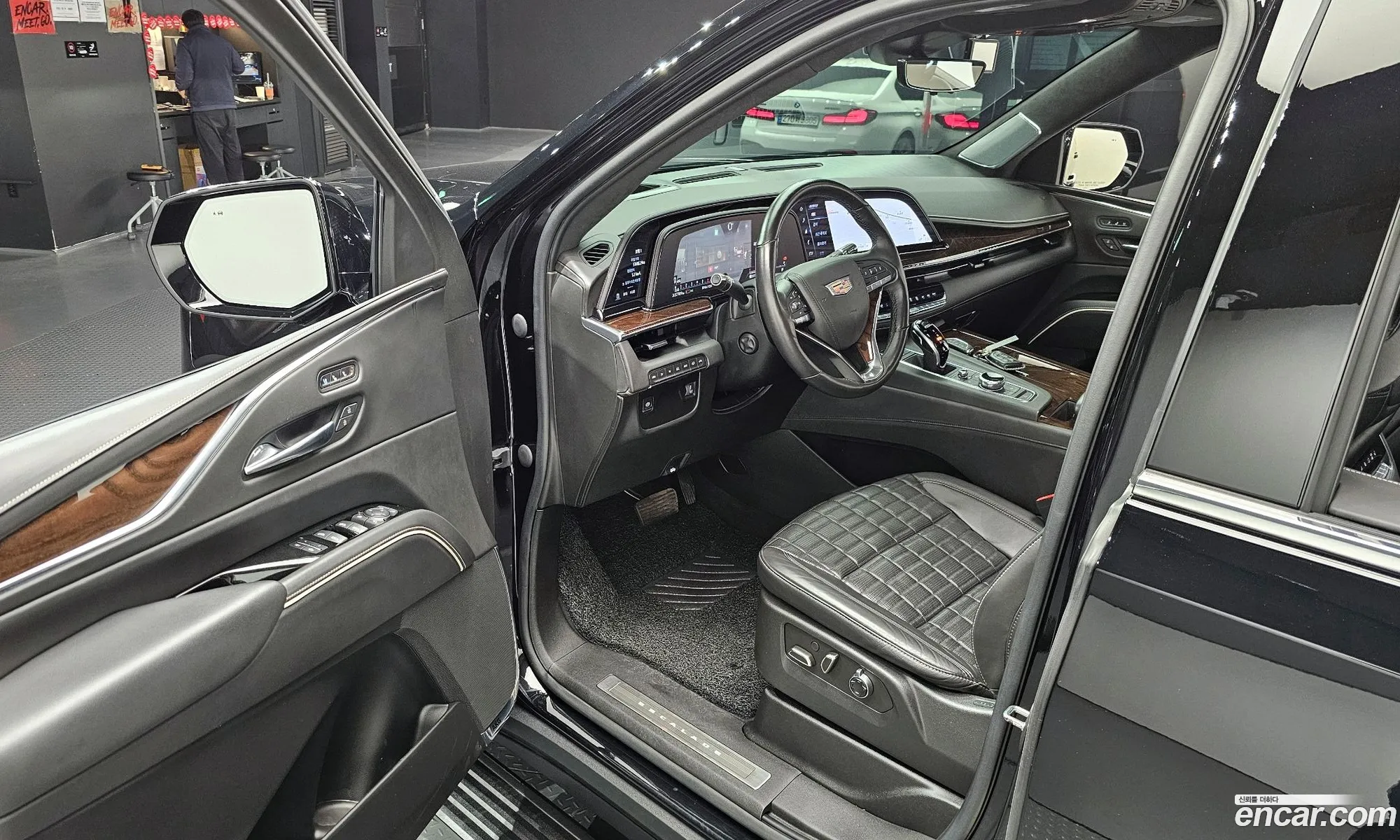Cadillac Escalade 2022 — 15