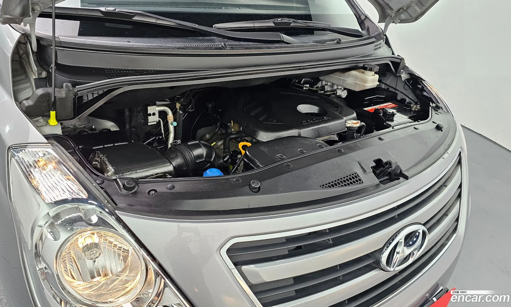 Hyundai Grand Starex 2015 — 18