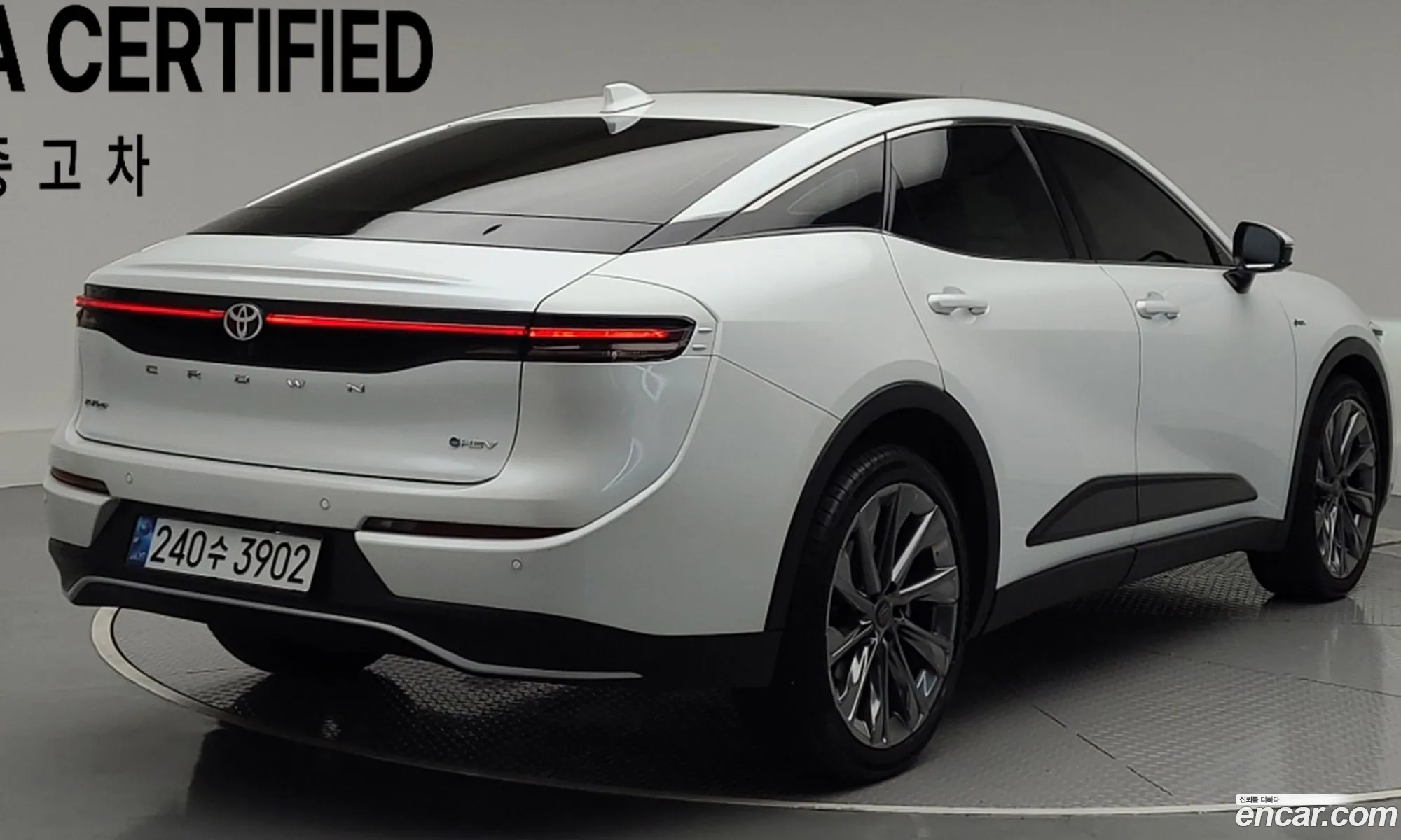 Toyota Crown Crossover 2024 — 13