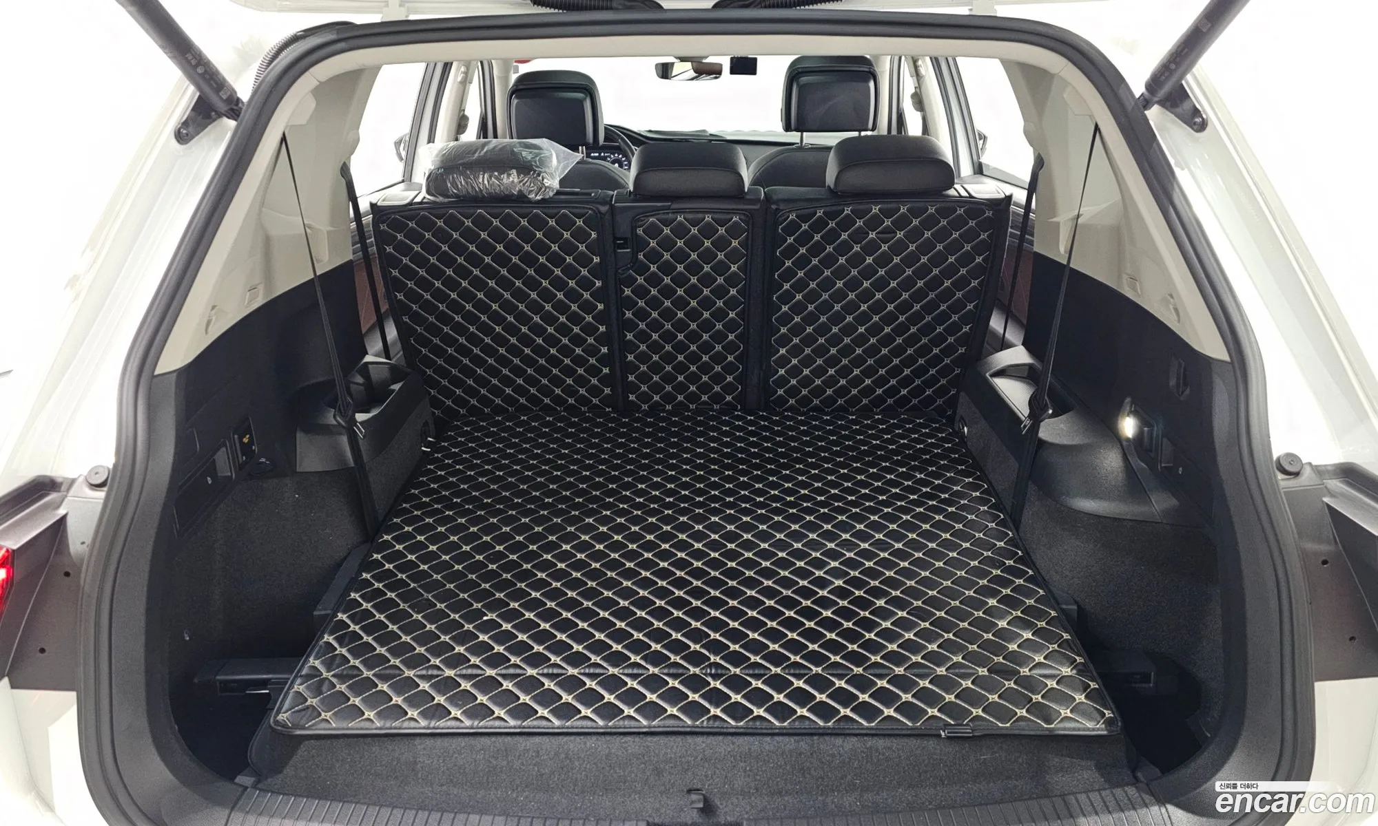 Volkswagen Tiguan Allspace 2023 — 6