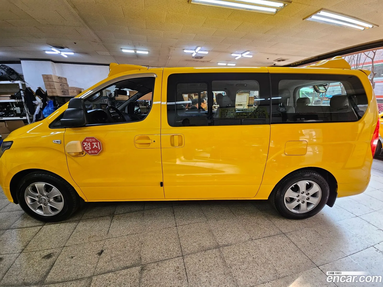 Hyundai Grand Starex 2018 — 13