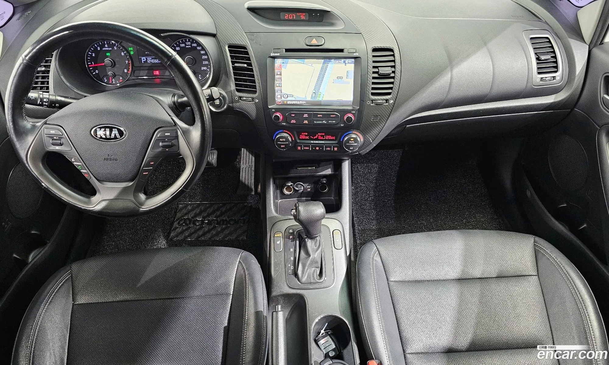 Kia K3 2015 — 20