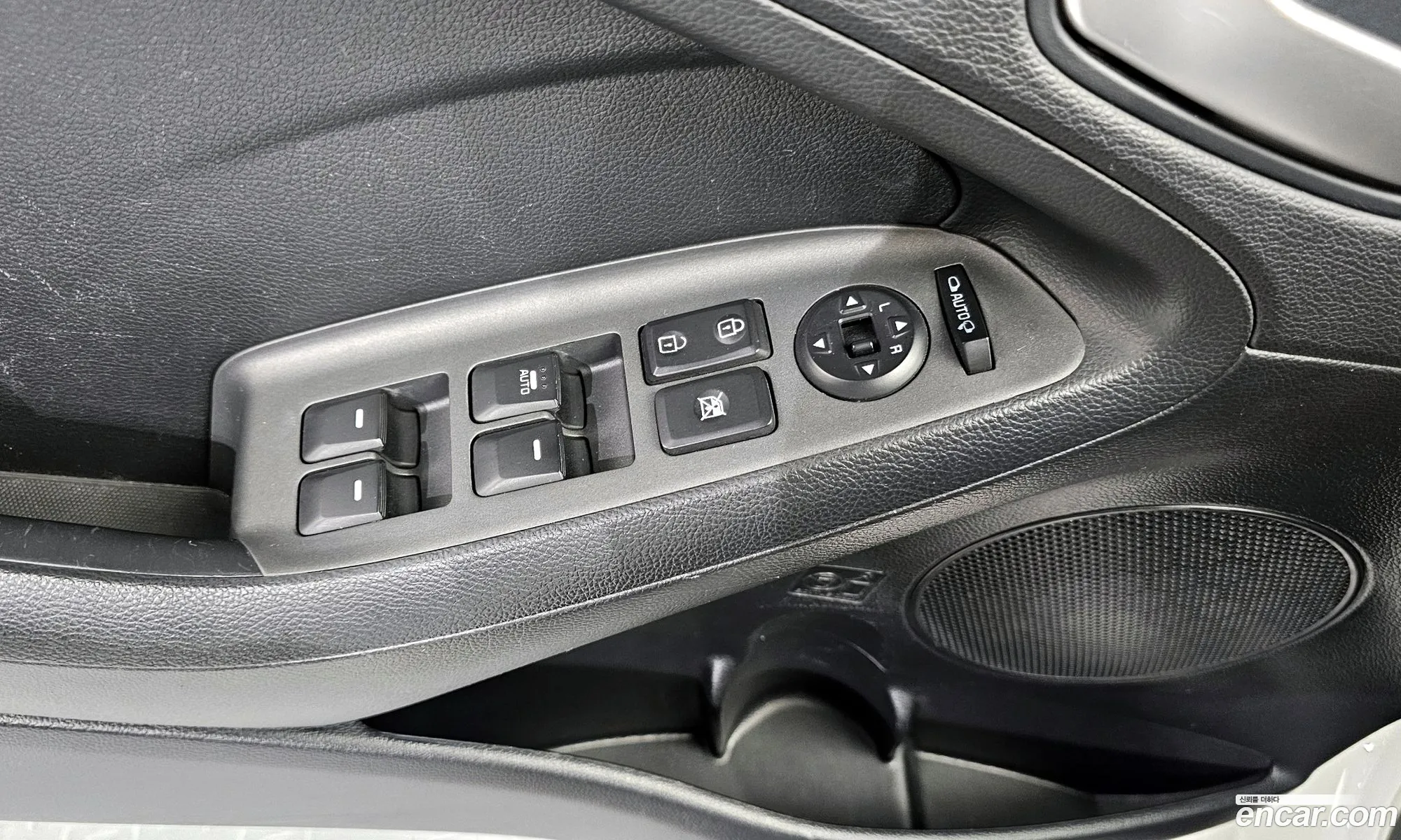 Kia K3 2015 — 13