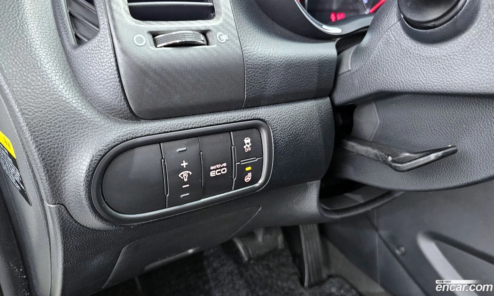Kia K3 2015 — 17