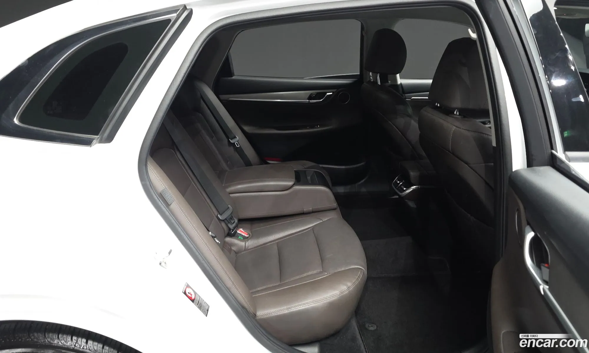 Hyundai Grandeur IG Hybrid 2020 — 11