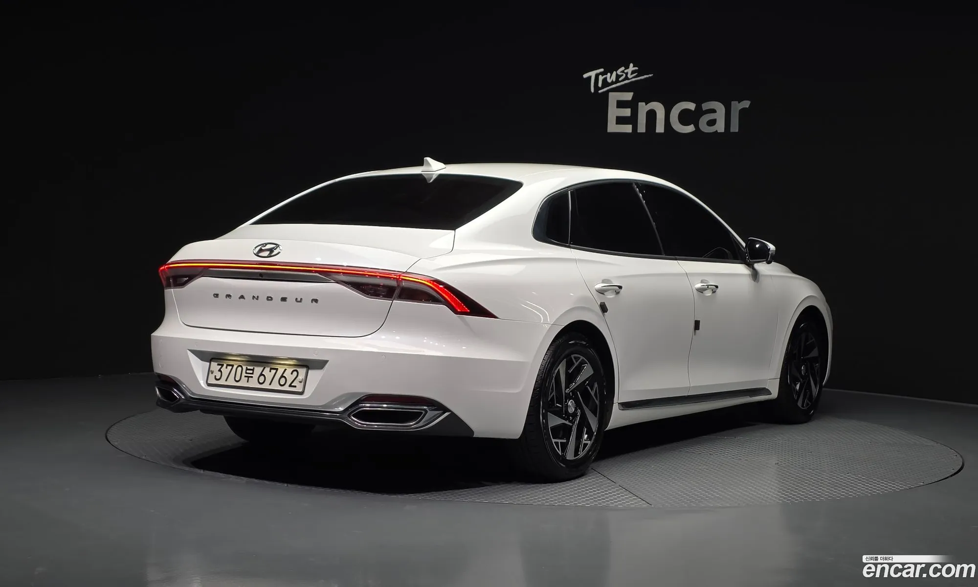 Hyundai Grandeur IG Hybrid 2020 — 17