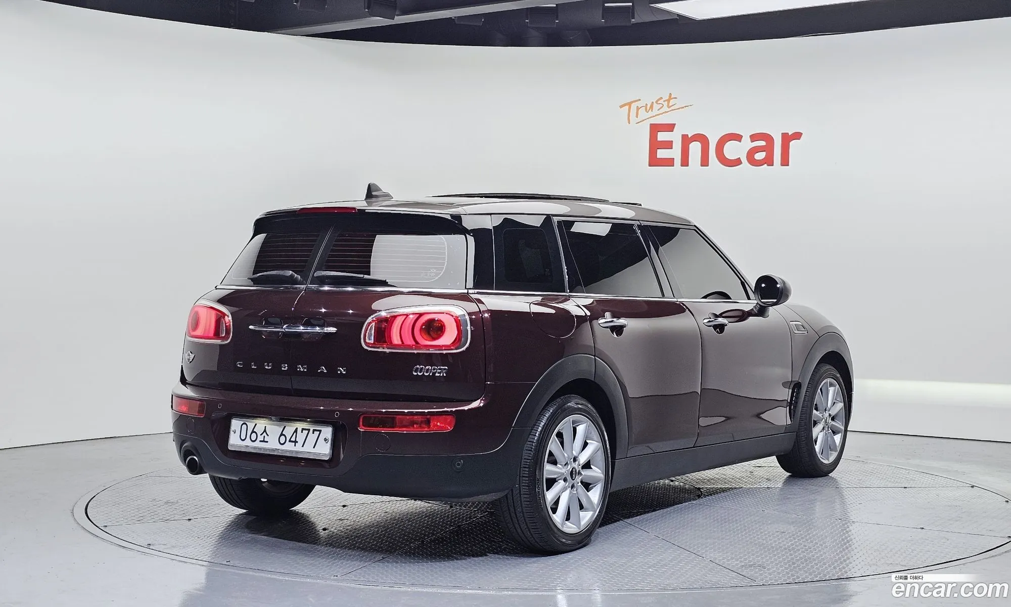Mini Cooper Clubman 2017 WMWLN5100H2B27678 — 4