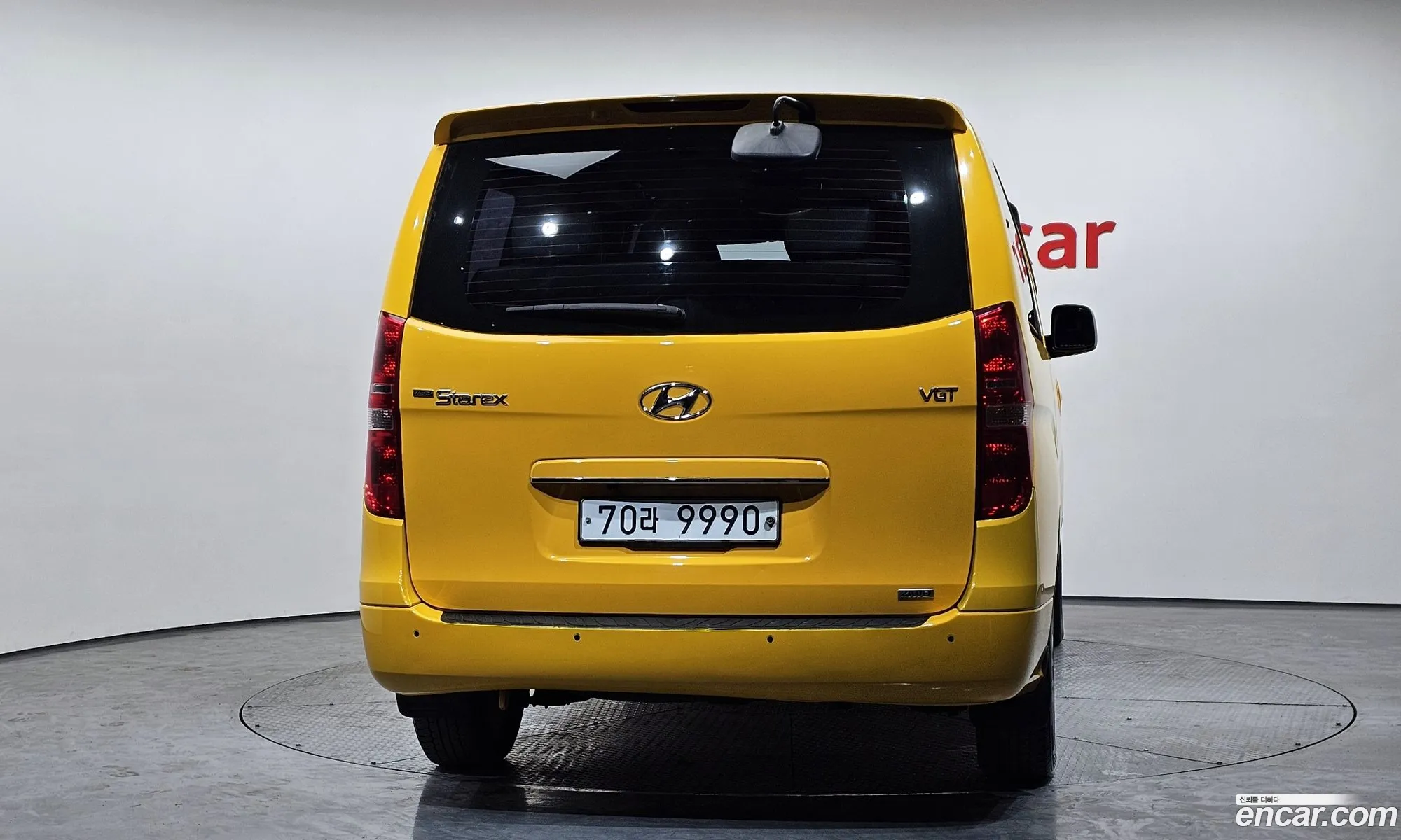 Hyundai Grand Starex 2015 — 17