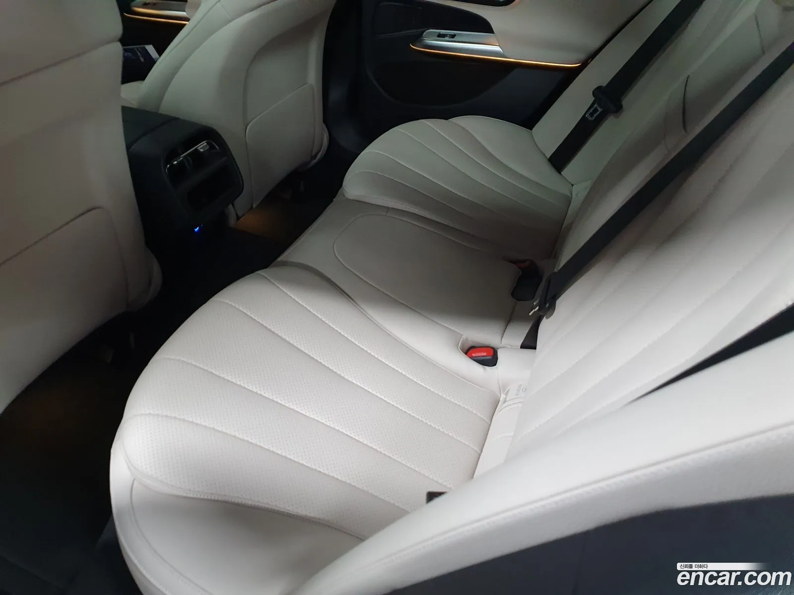 Mercedes-Benz E-Class W214 2025 — 12