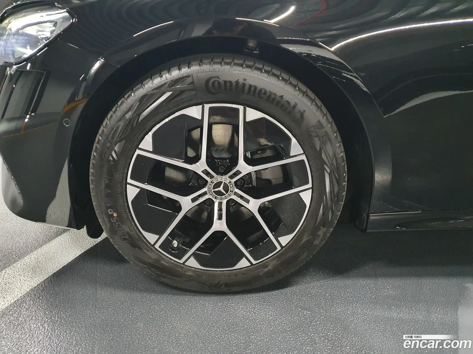 Mercedes-Benz E-Class W214 2025 — 10