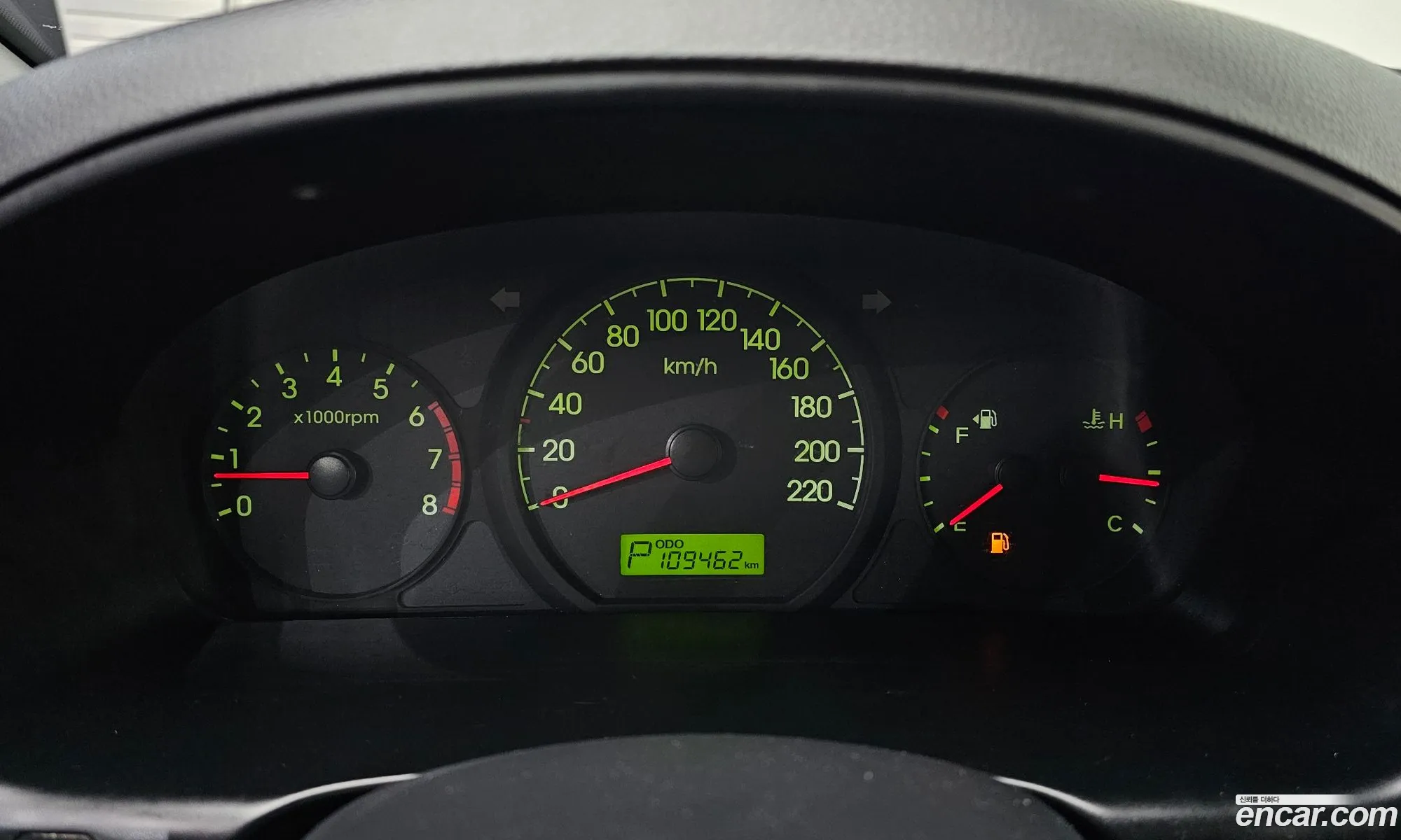 Hyundai Grand Starex 2010 — 18