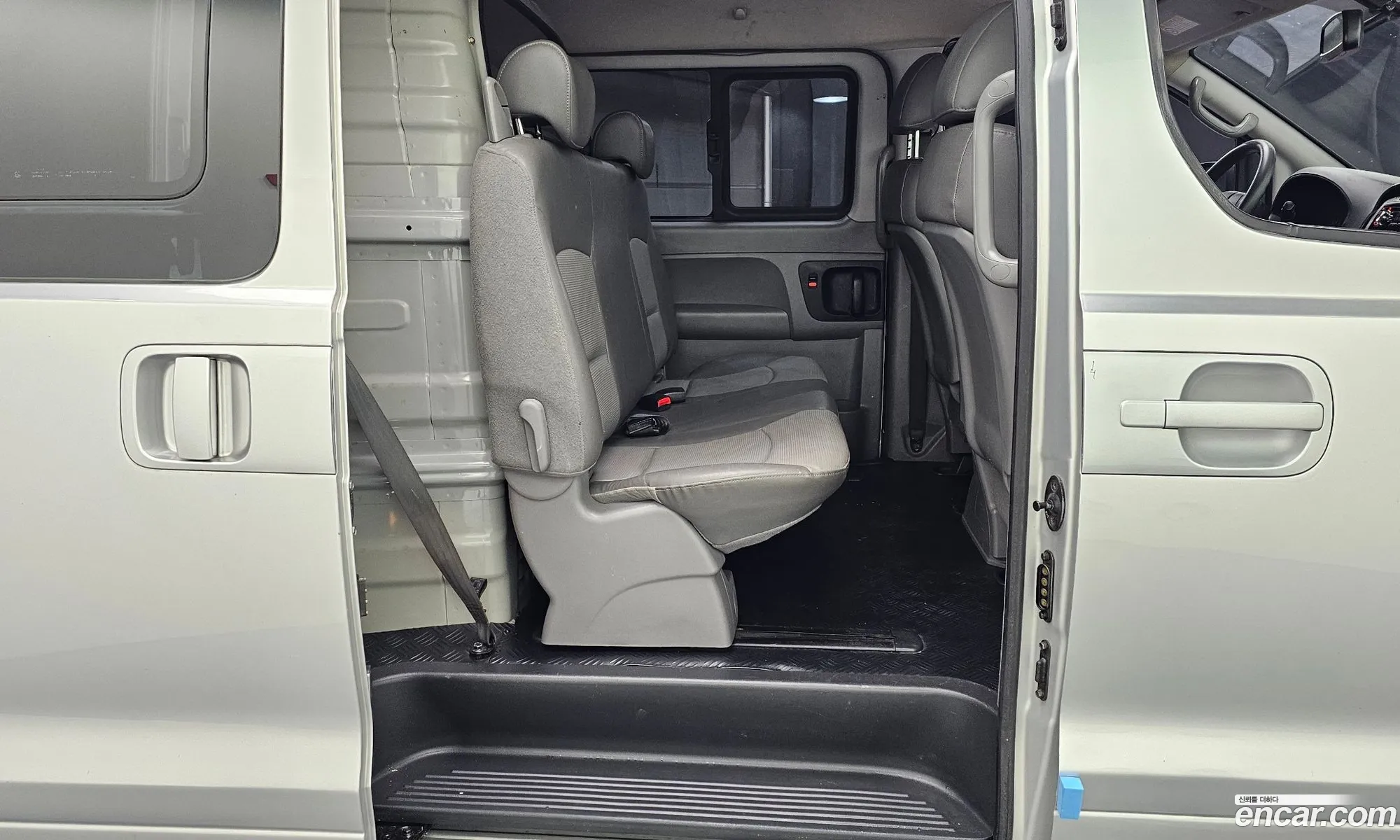 Hyundai Grand Starex 2010 — 3