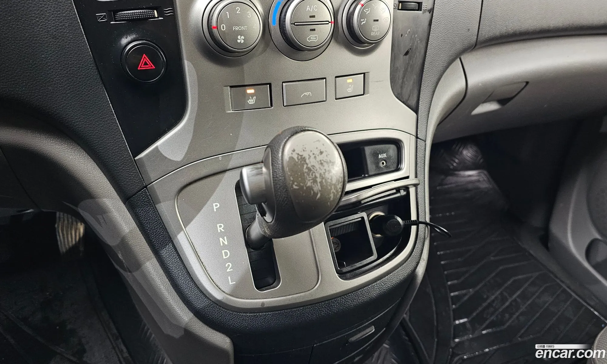 Hyundai Grand Starex 2010 — 2