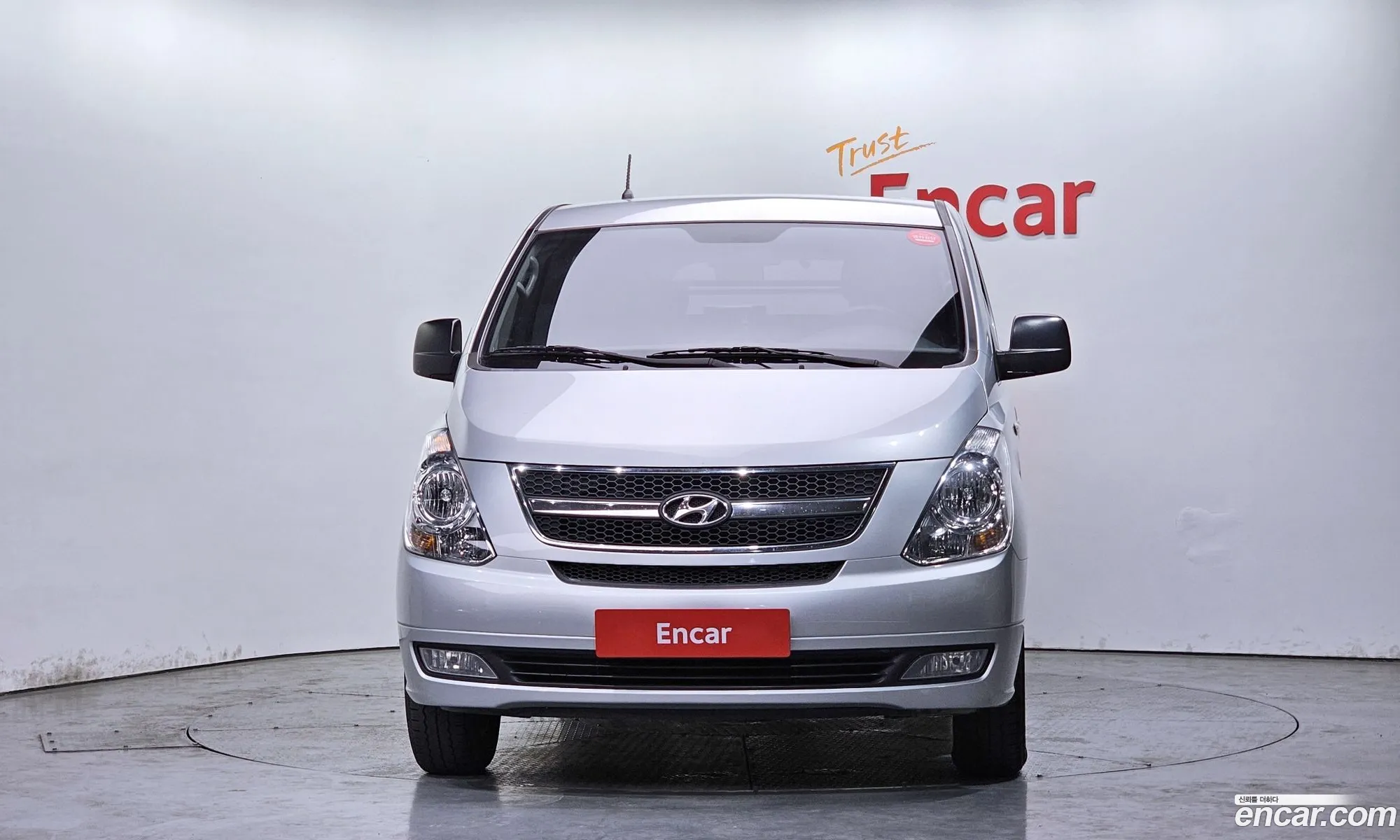 Hyundai Grand Starex 2010 — 17