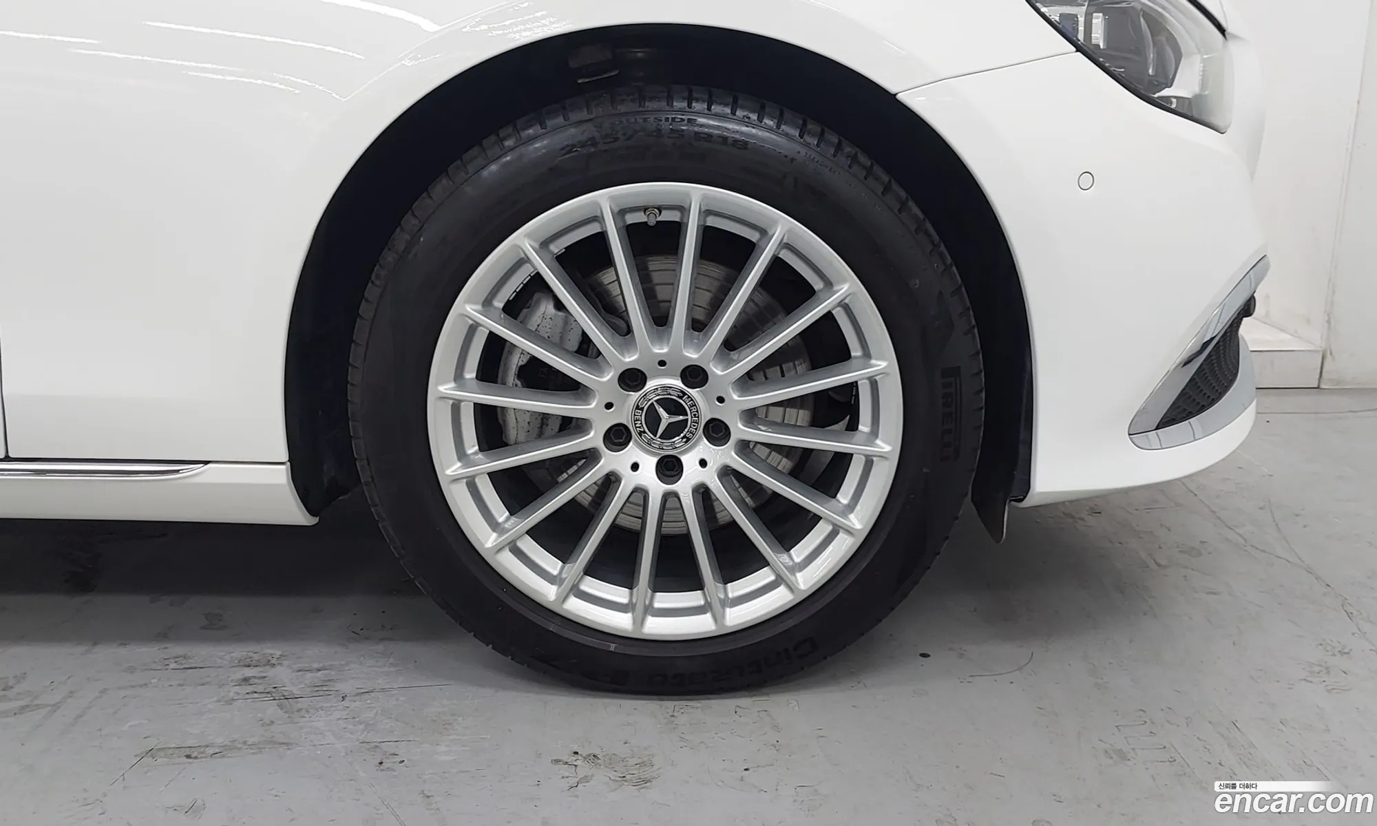 Mercedes-Benz E-Class W213 2022 — 4