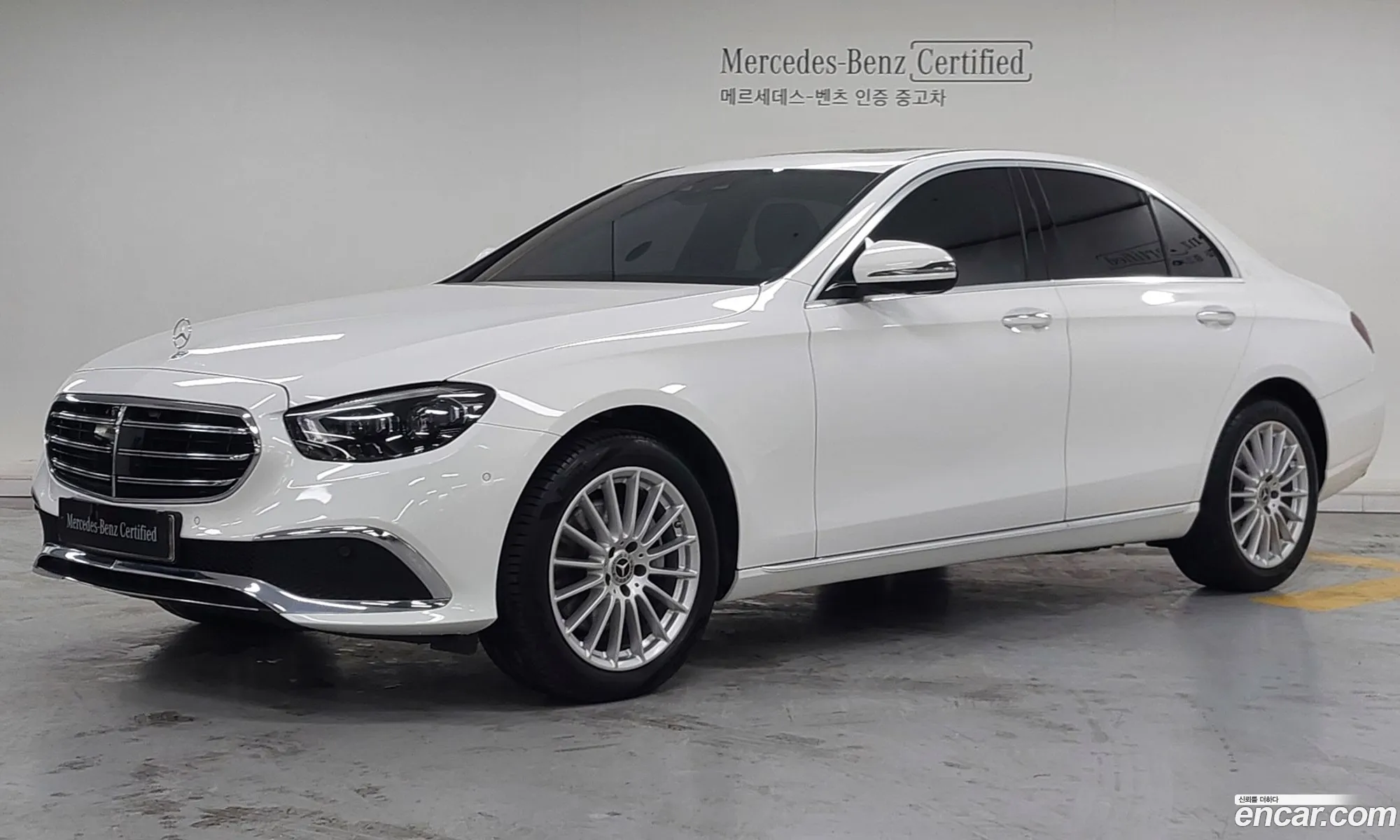 Mercedes-Benz E-Class W213 2022 — 18