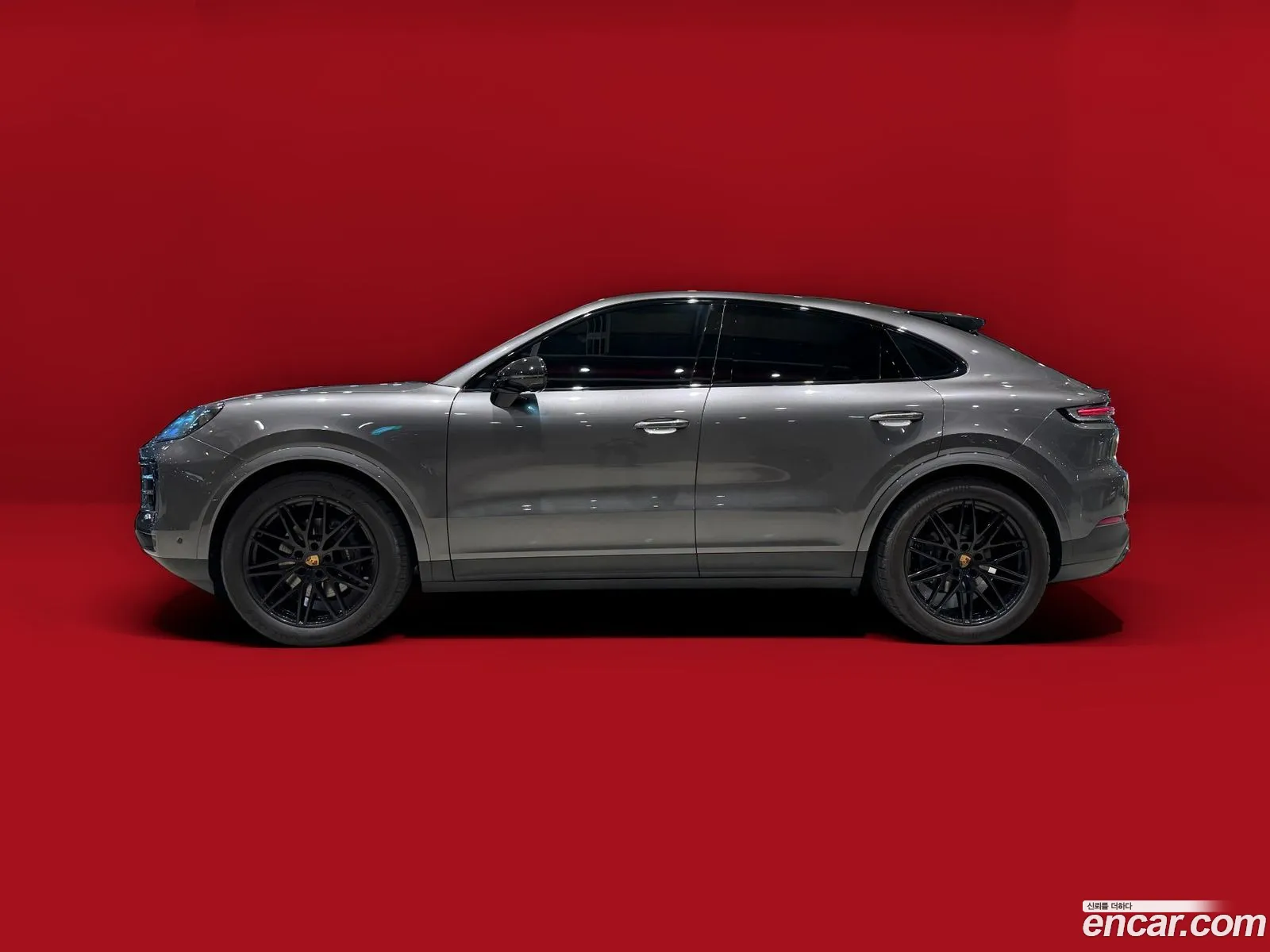 Porsche Cayenne 2024 — 18