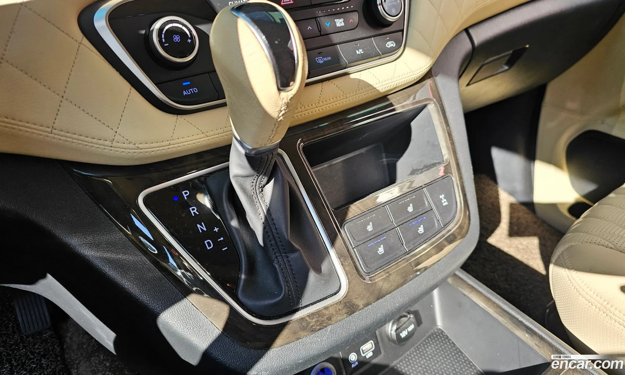 Hyundai Grand Starex 2019 — 13