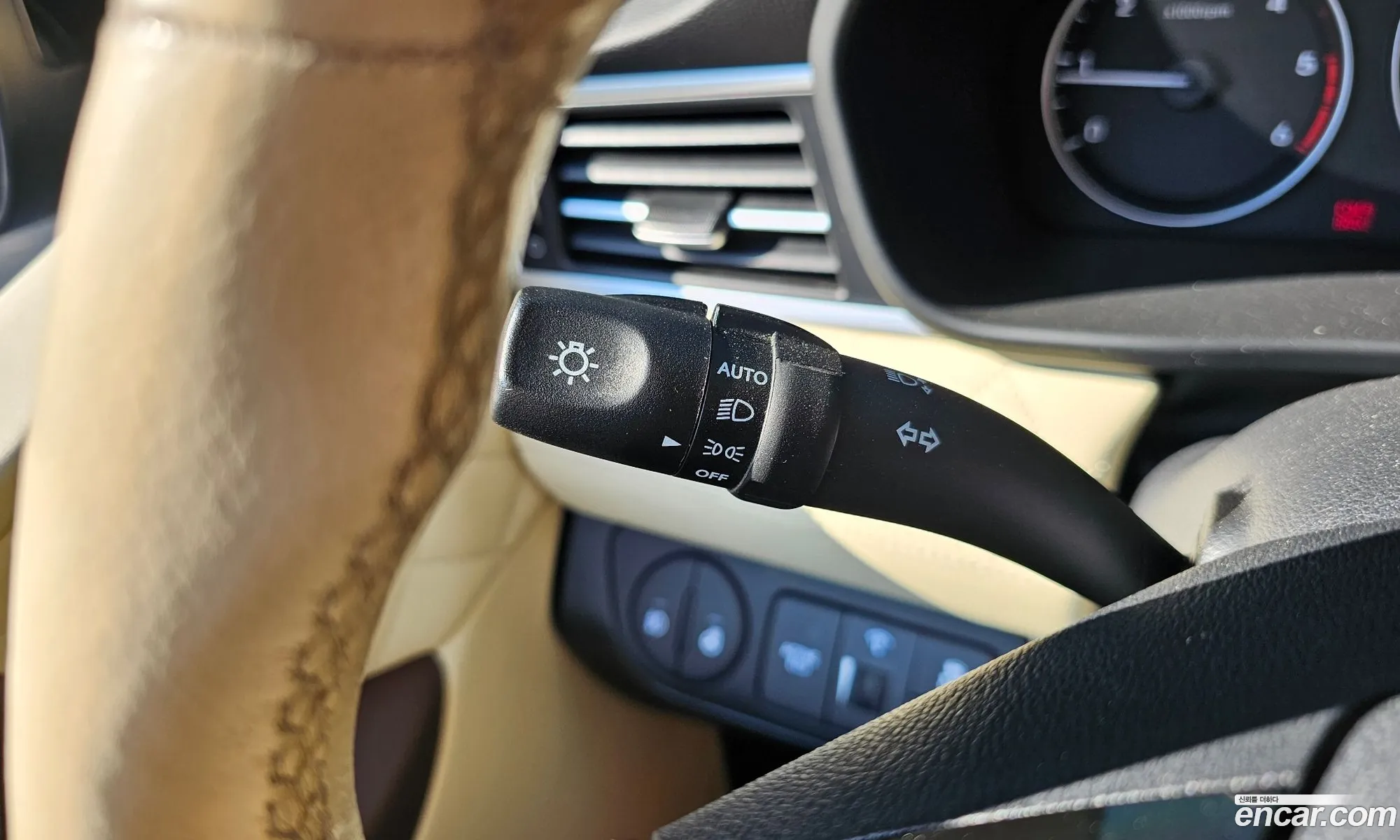 Hyundai Grand Starex 2019 — 16