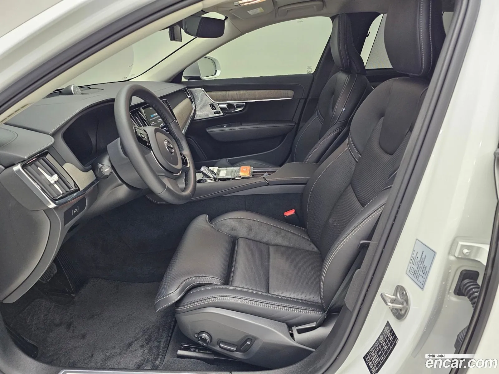 Volvo S90 2024 — 11