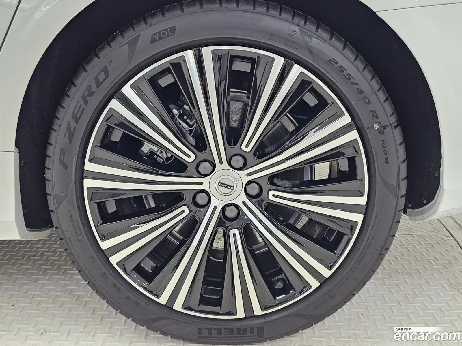 Volvo S90 2024 — 14