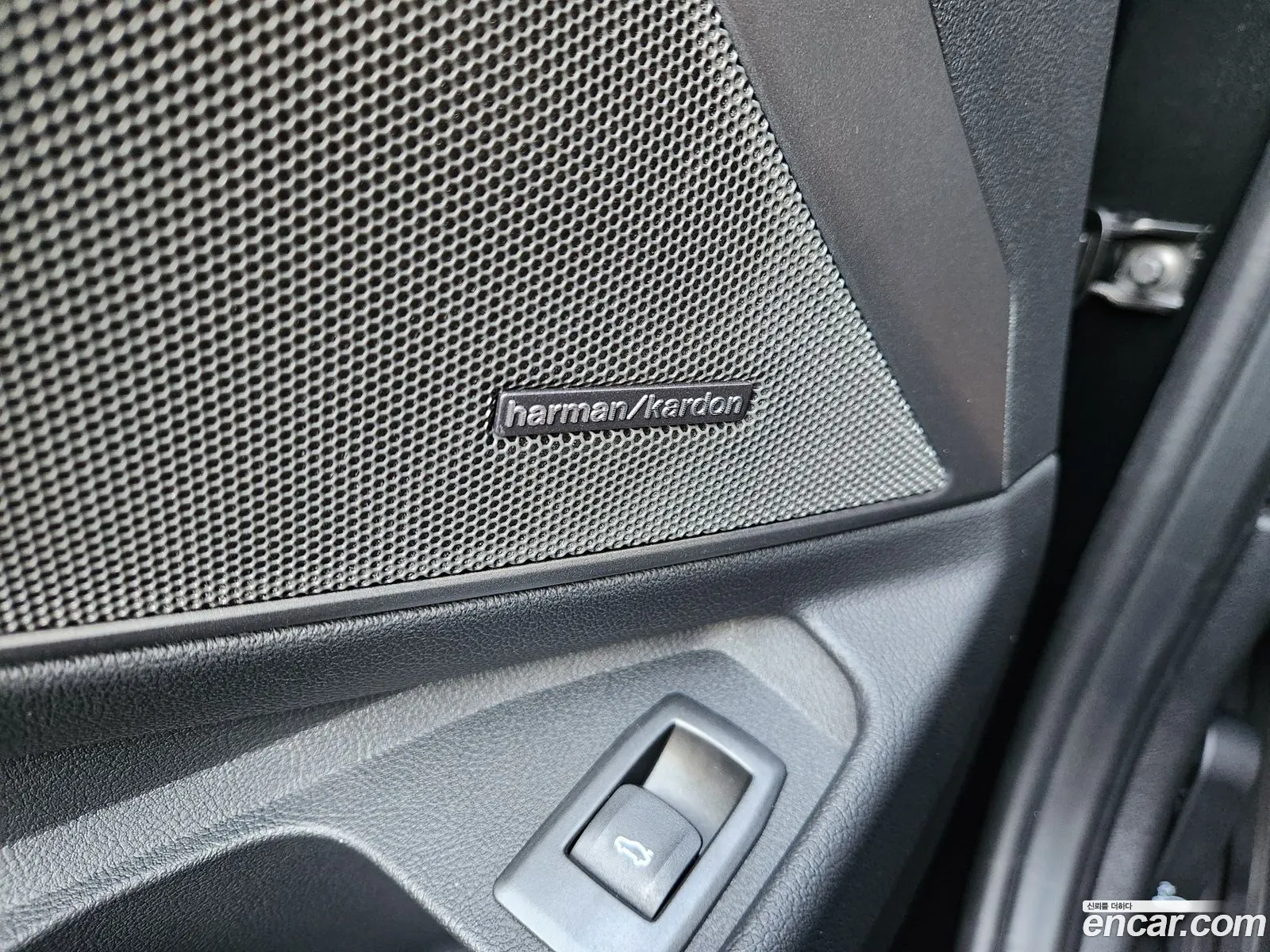 BMW 3 Series 2025 — 5