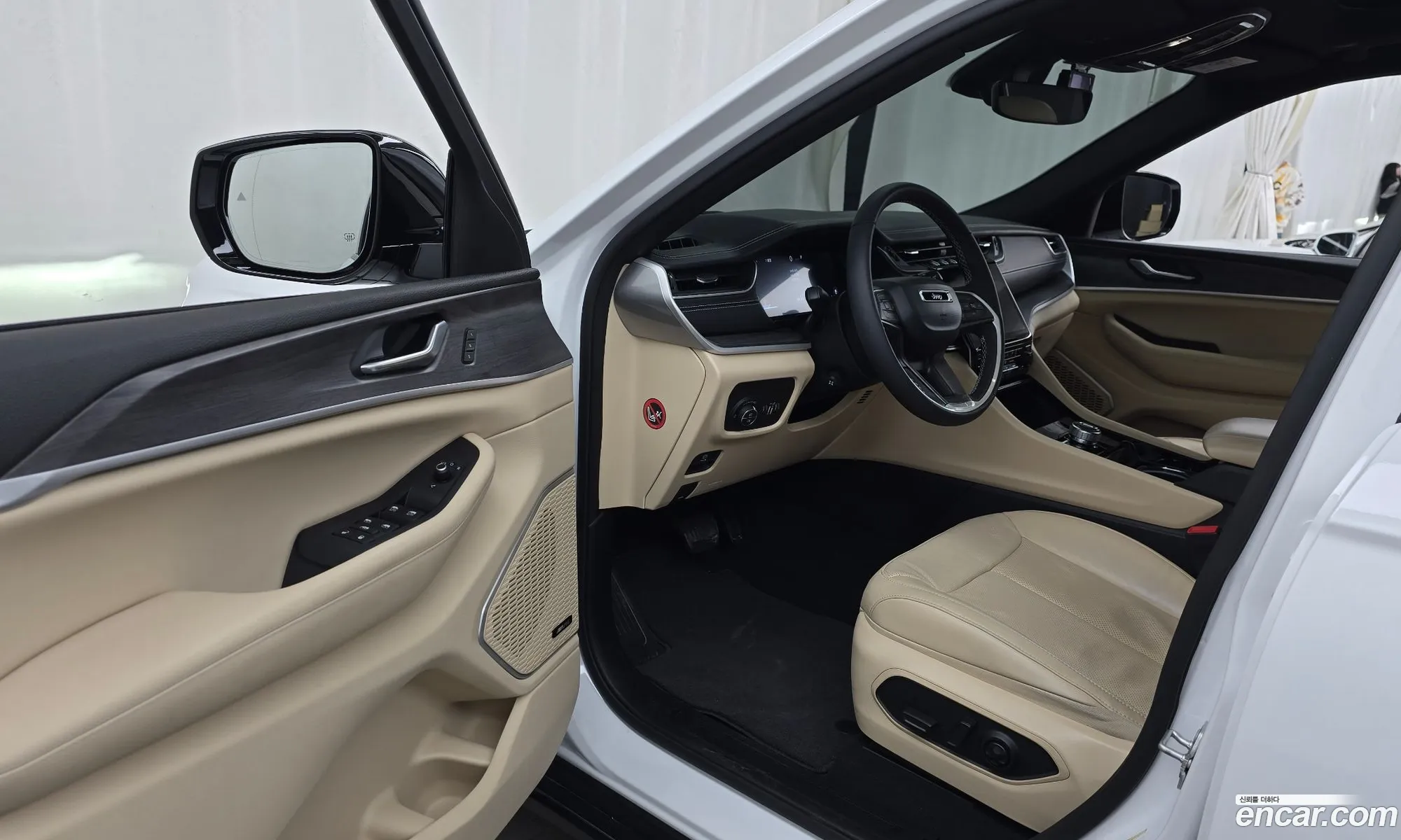 Jeep Grand Cherokee 2023 — 10