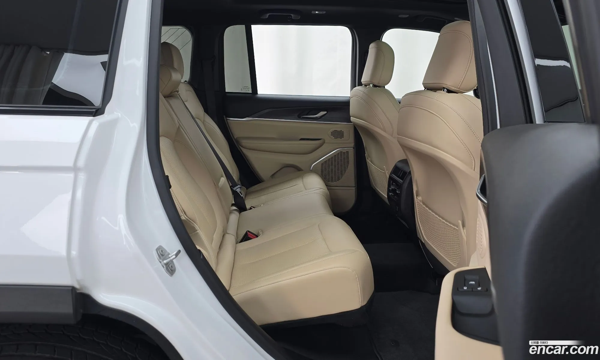 Jeep Grand Cherokee 2023 — 3