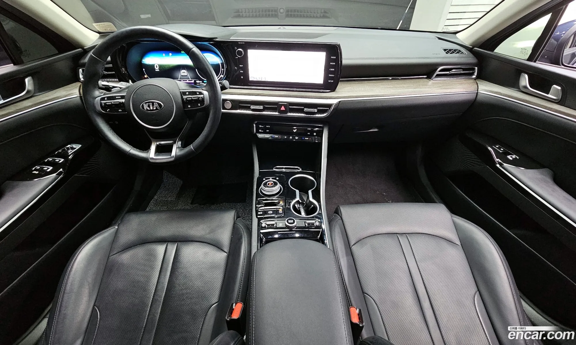 Kia K5 Hybrid 2021 — 17