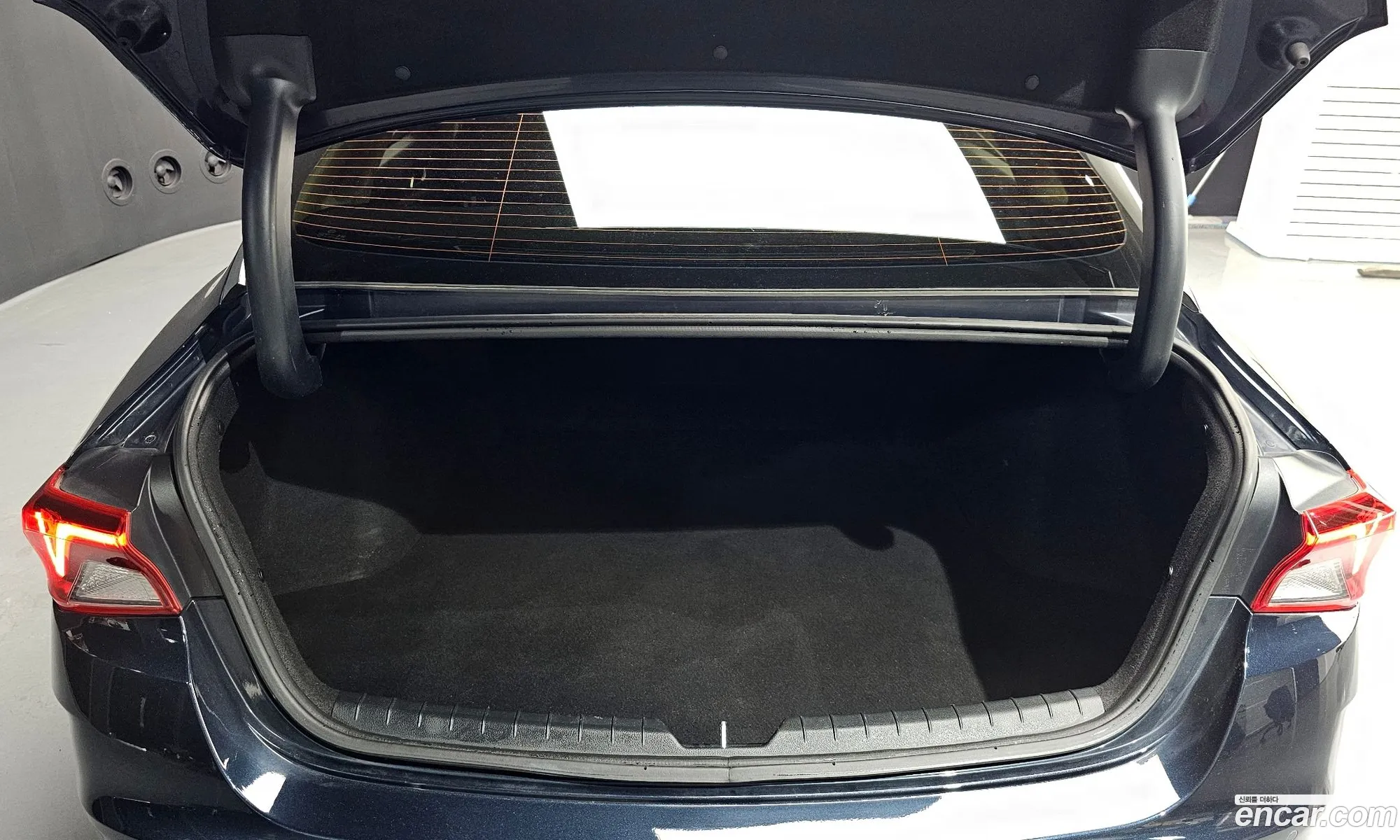 Kia K5 Hybrid 2021 — 7