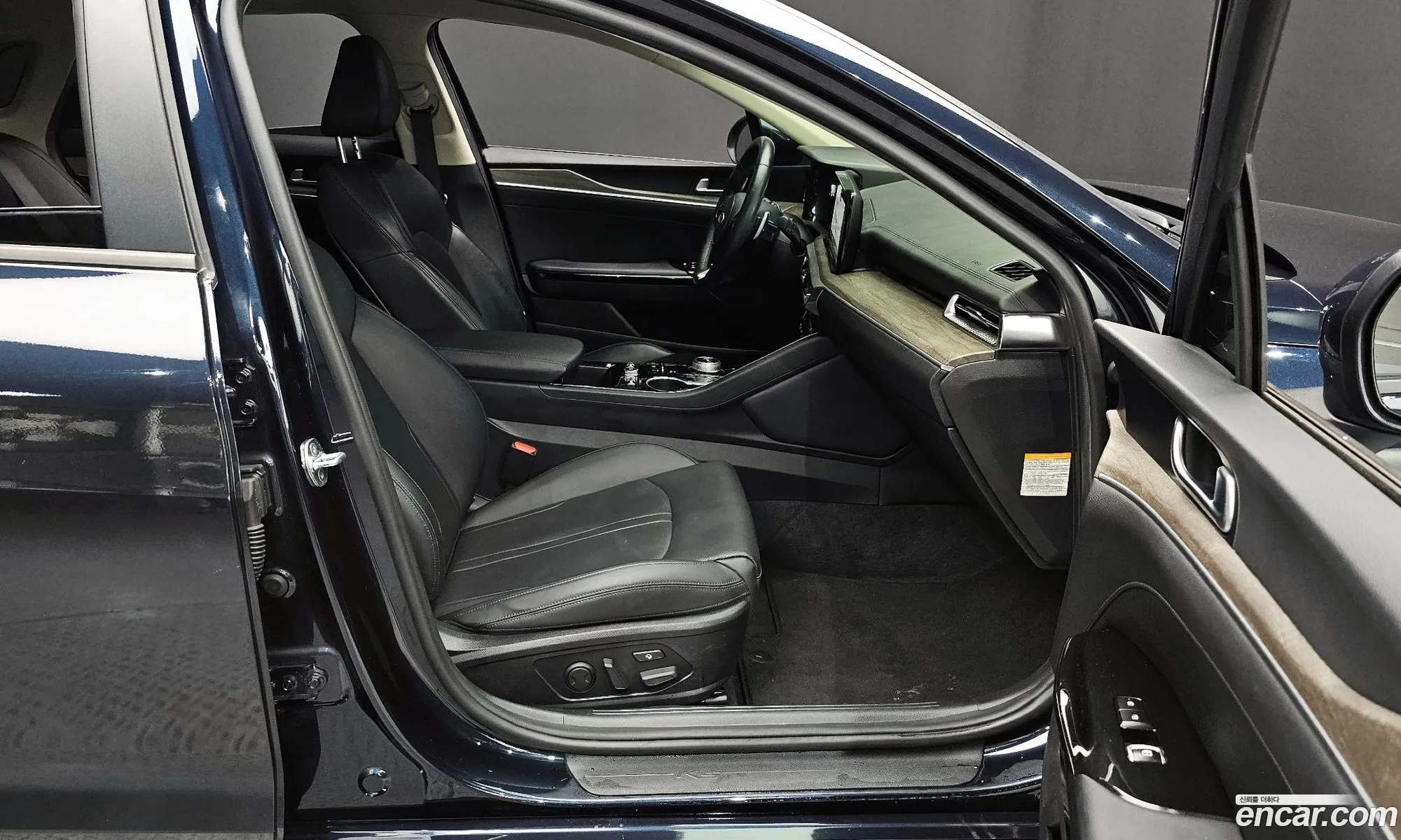 Kia K5 Hybrid 2021 — 8