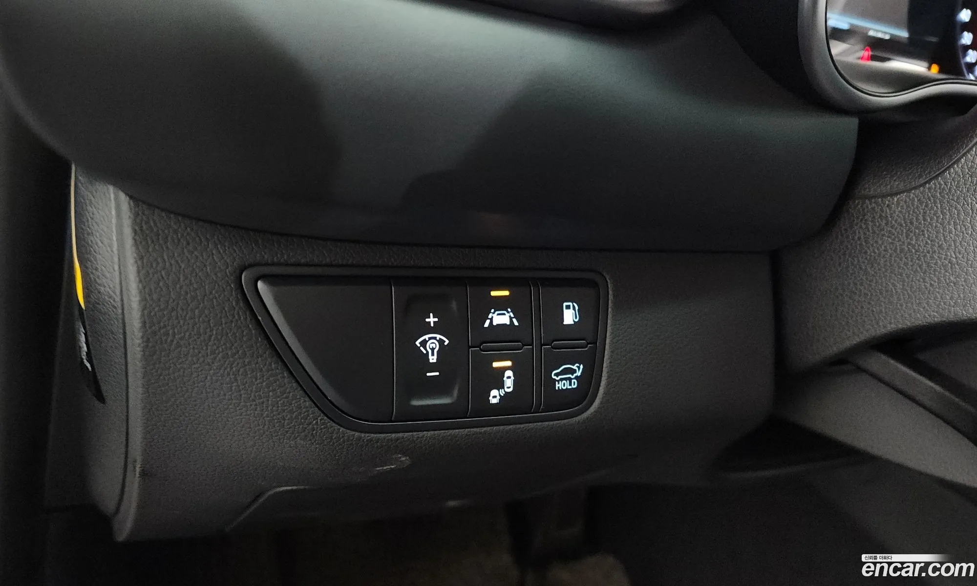 Genesis G70 2019 KMTG341ABKU043314 — 7