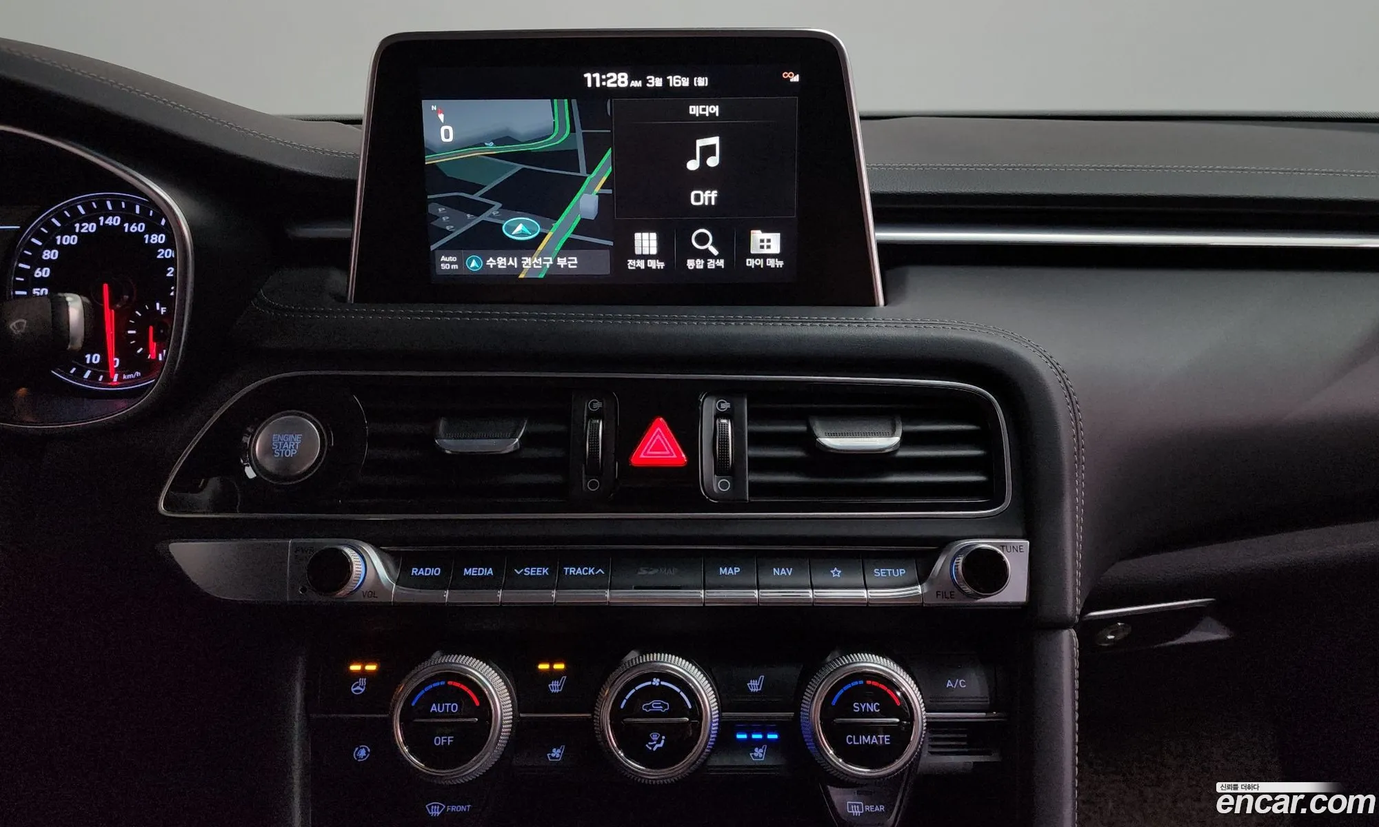 Genesis G70 2019 KMTG341ABKU043314 — 2