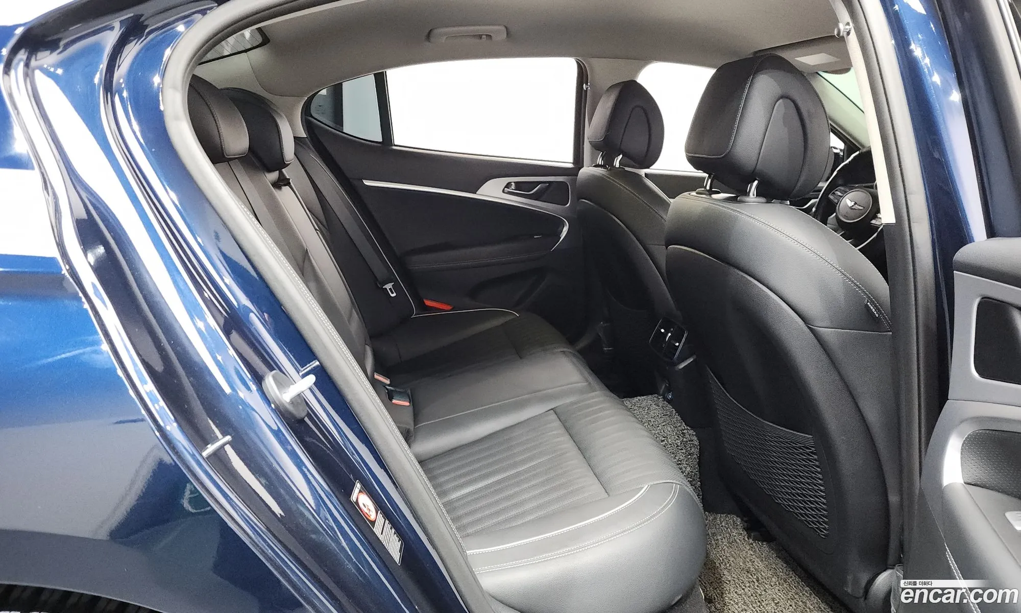Genesis G70 2019 KMTG341ABKU043314 — 10