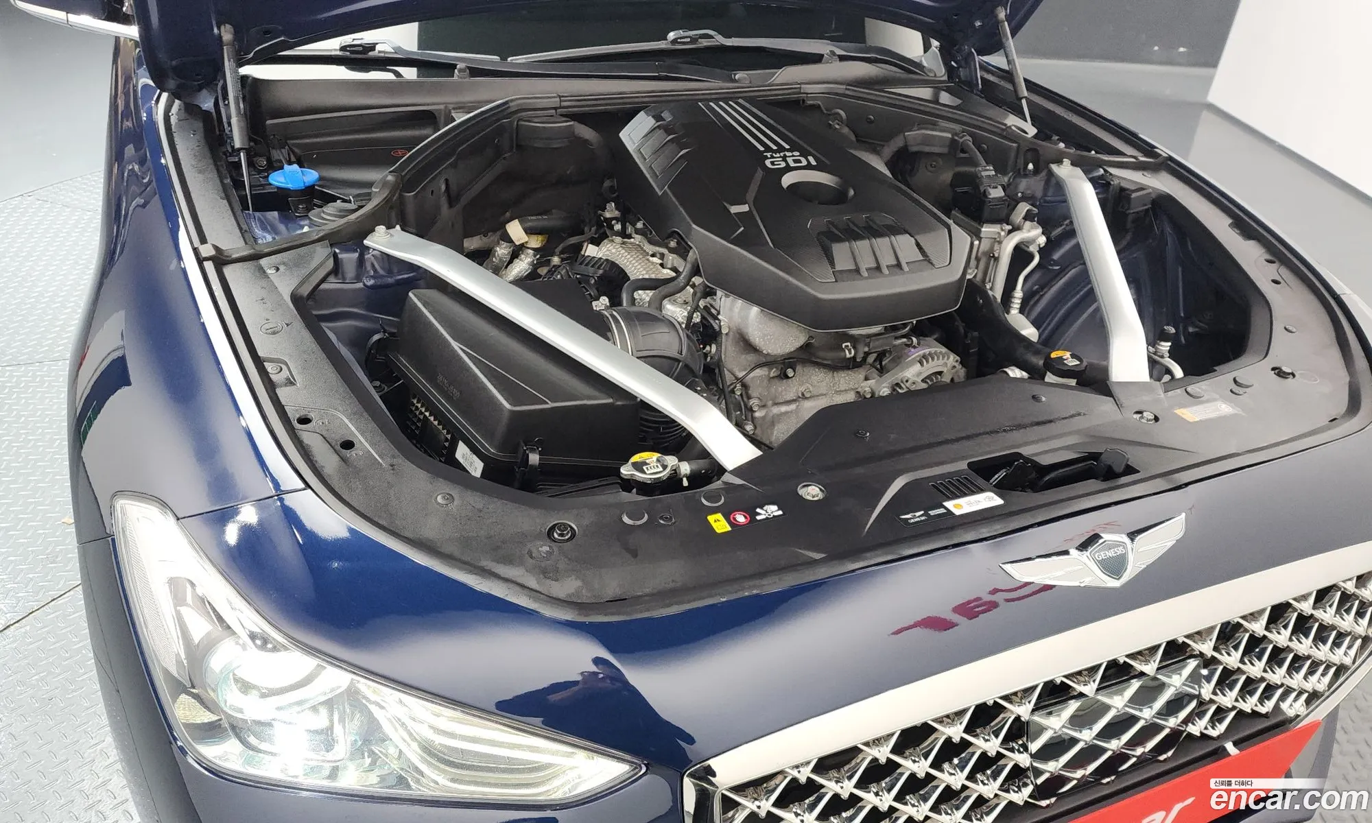 Genesis G70 2019 KMTG341ABKU043314 — 6