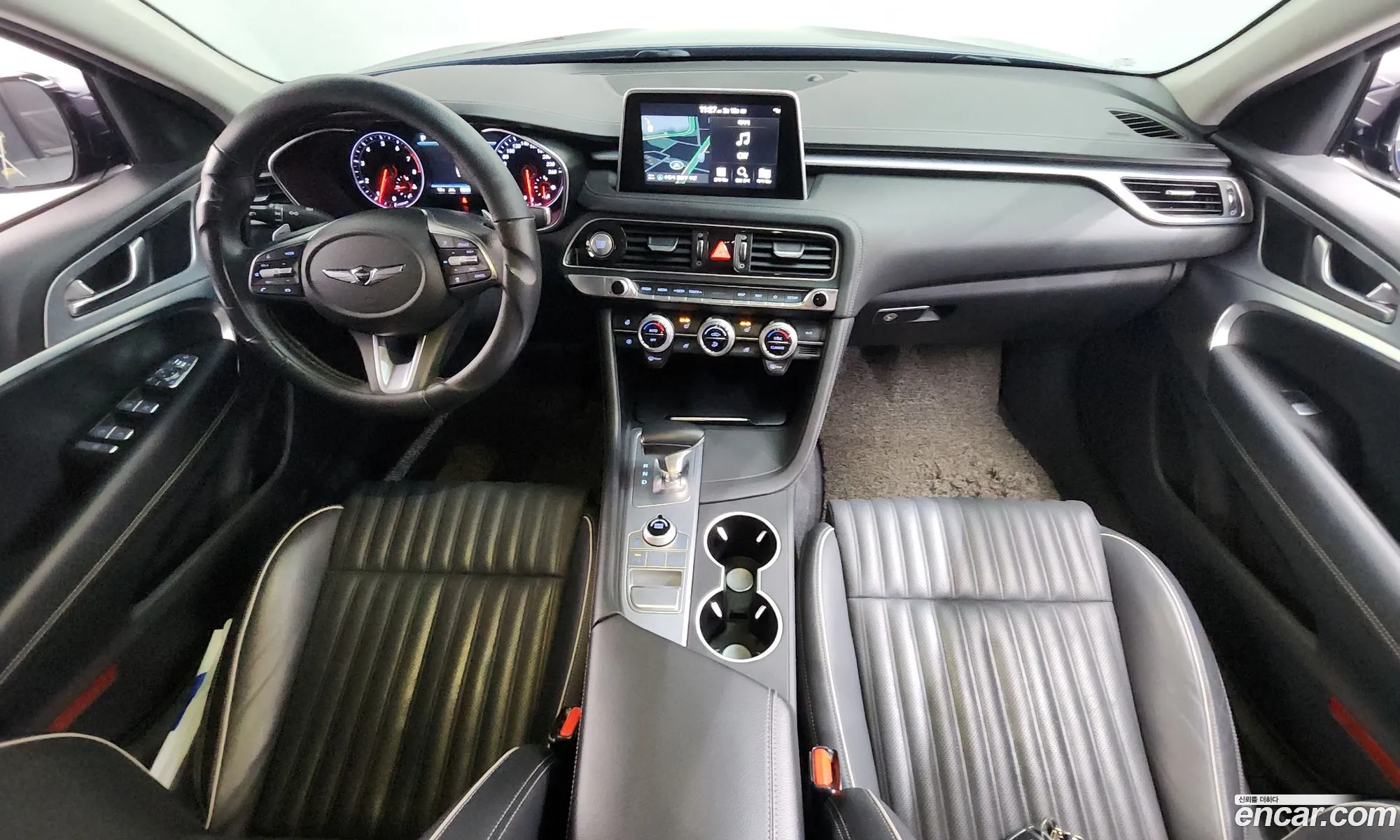 Genesis G70 2019 KMTG341ABKU043314 — 12