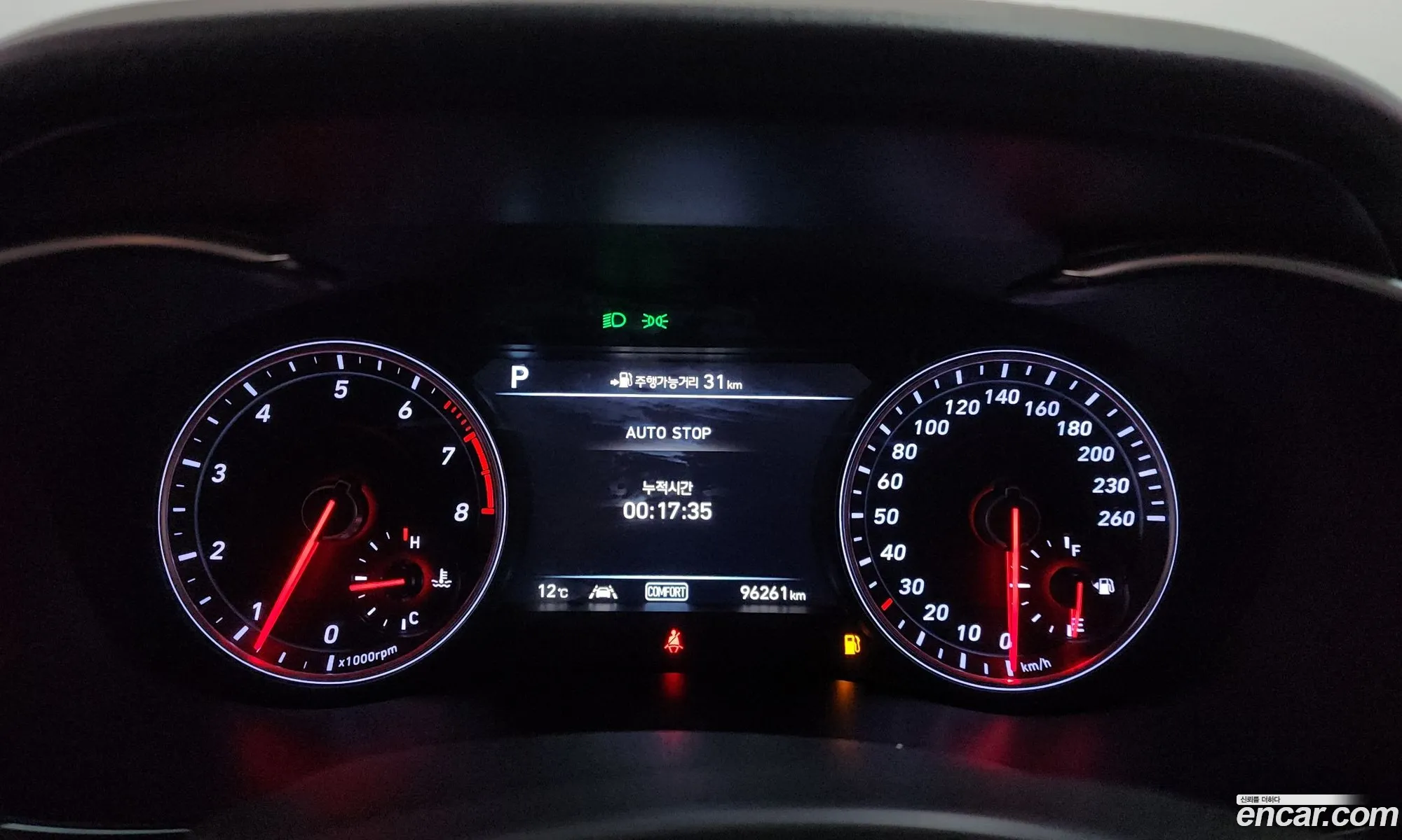 Genesis G70 2019 KMTG341ABKU043314 — 11